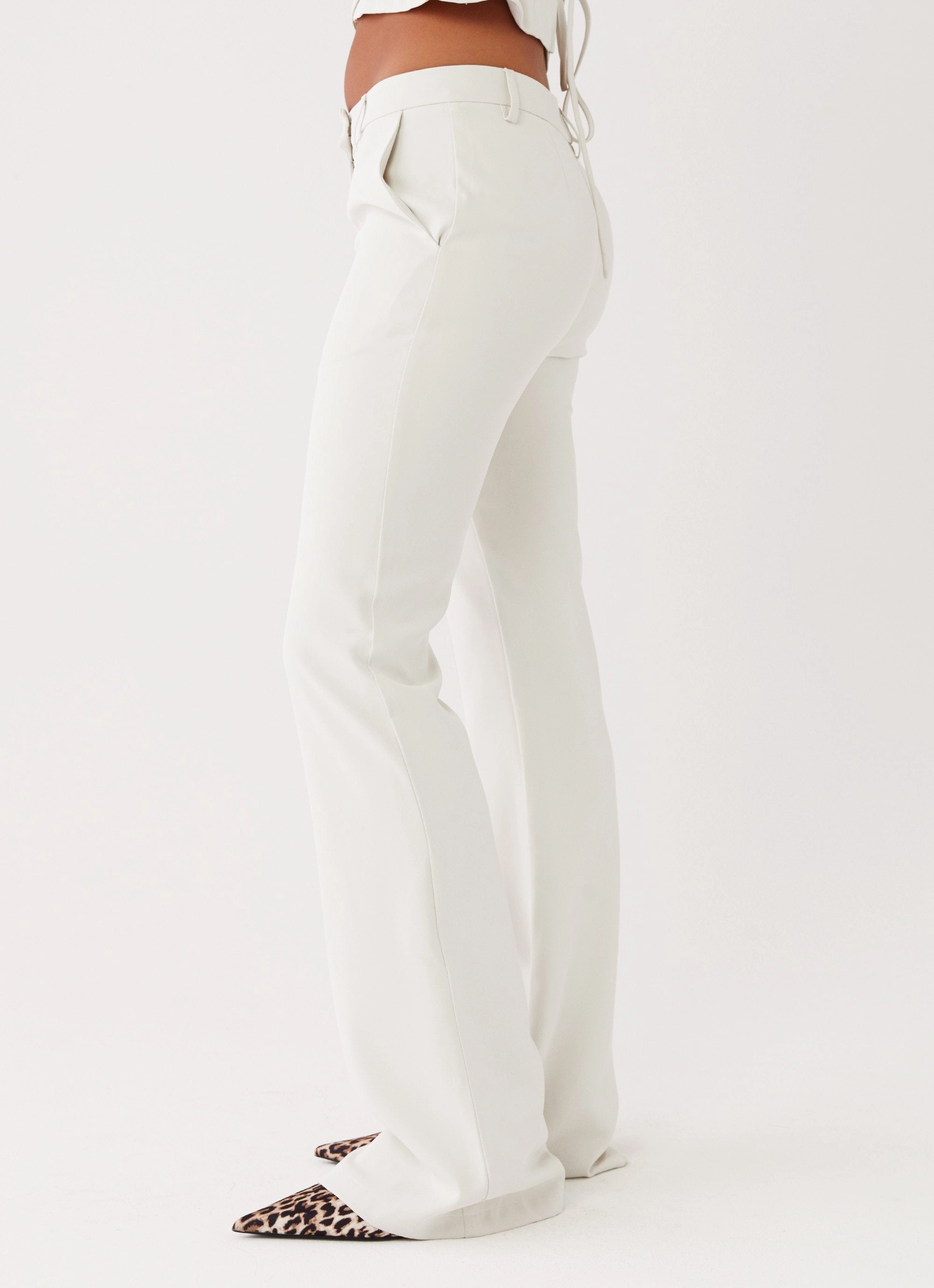 Eco Friendly Dyeing TaperedLeg Cyra Low Rise Slim Fit Pants - Ivory
