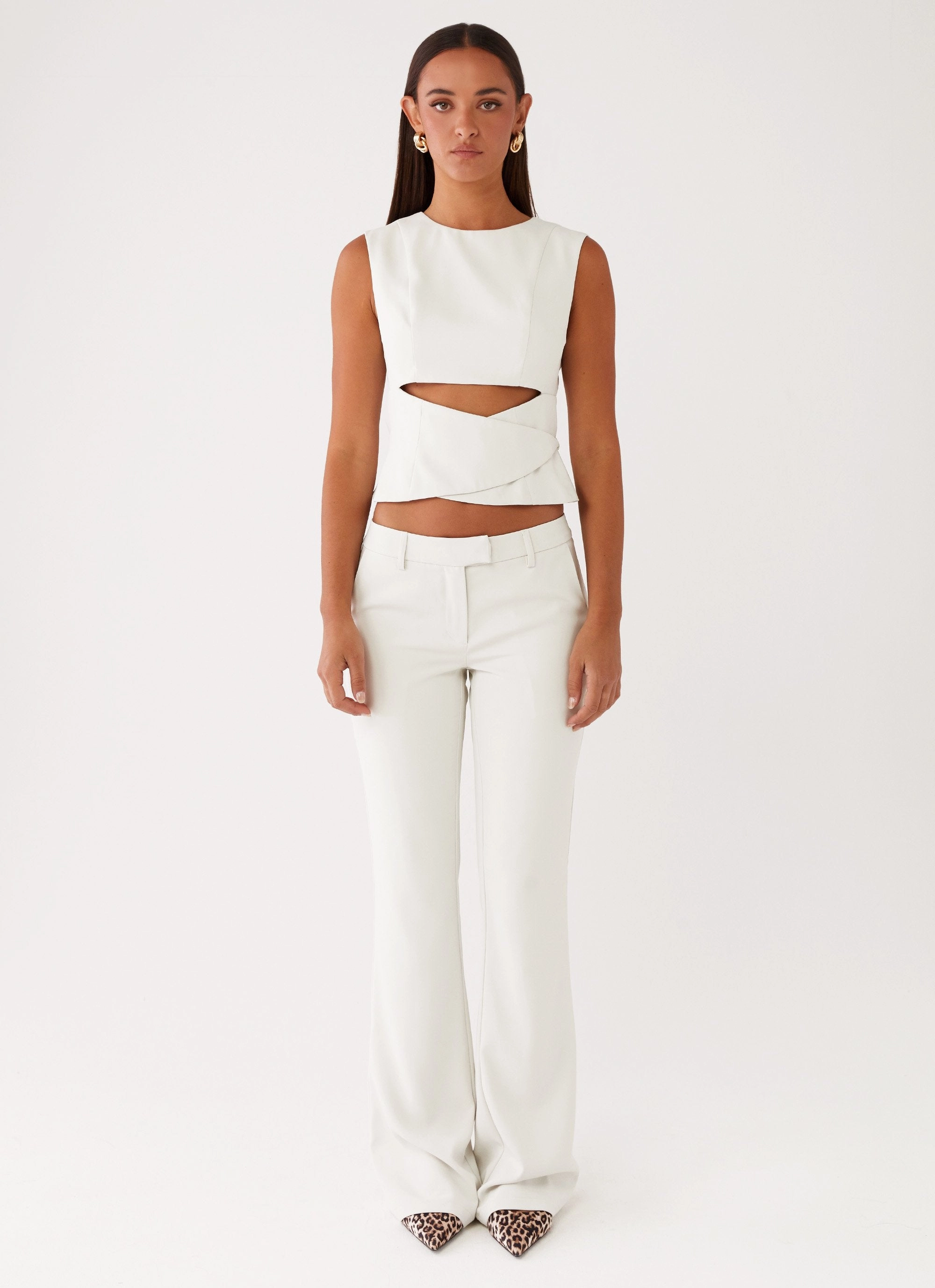 Cyra Low Rise Slim Fit Pants - Ivory Everyday Essential Water Repellent Coating