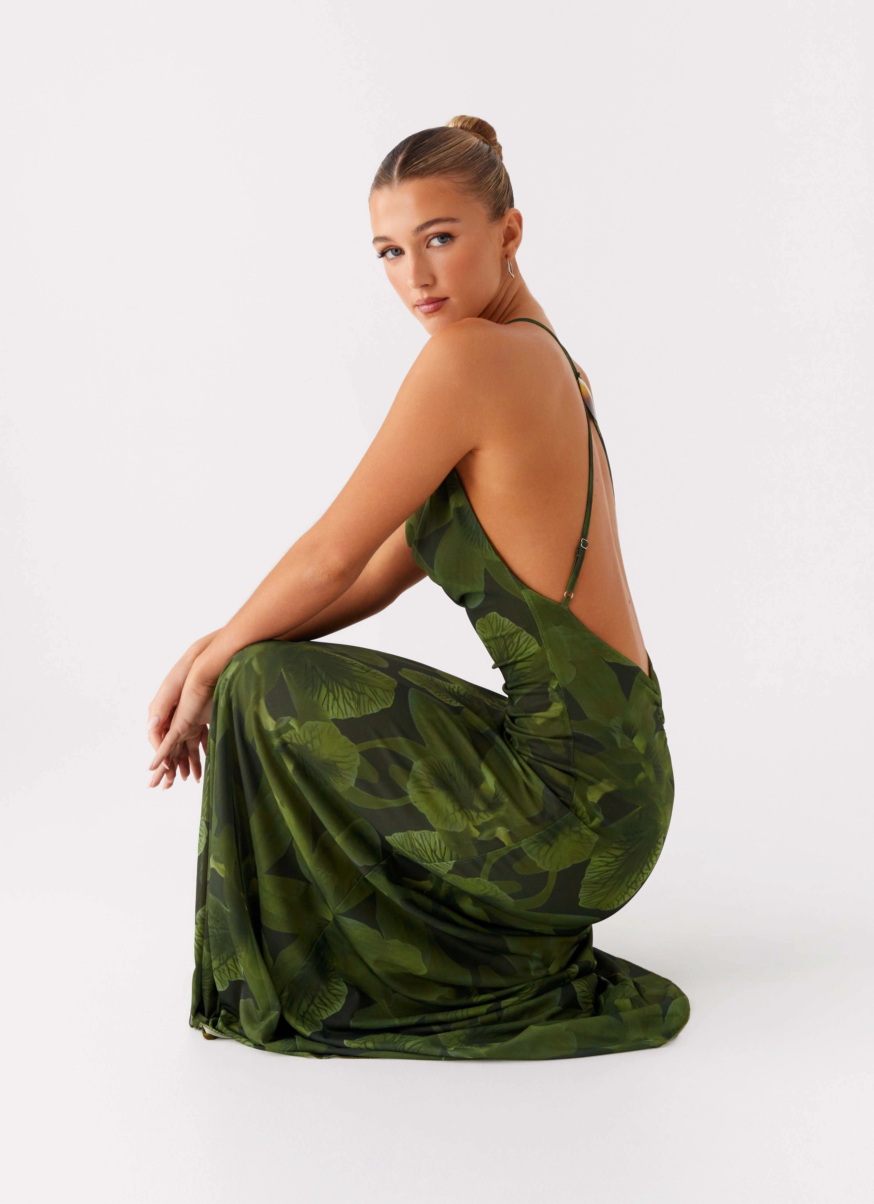 Dahliana Maxi Dress - Tropic Floral Romantic Vibes Feminine Mood