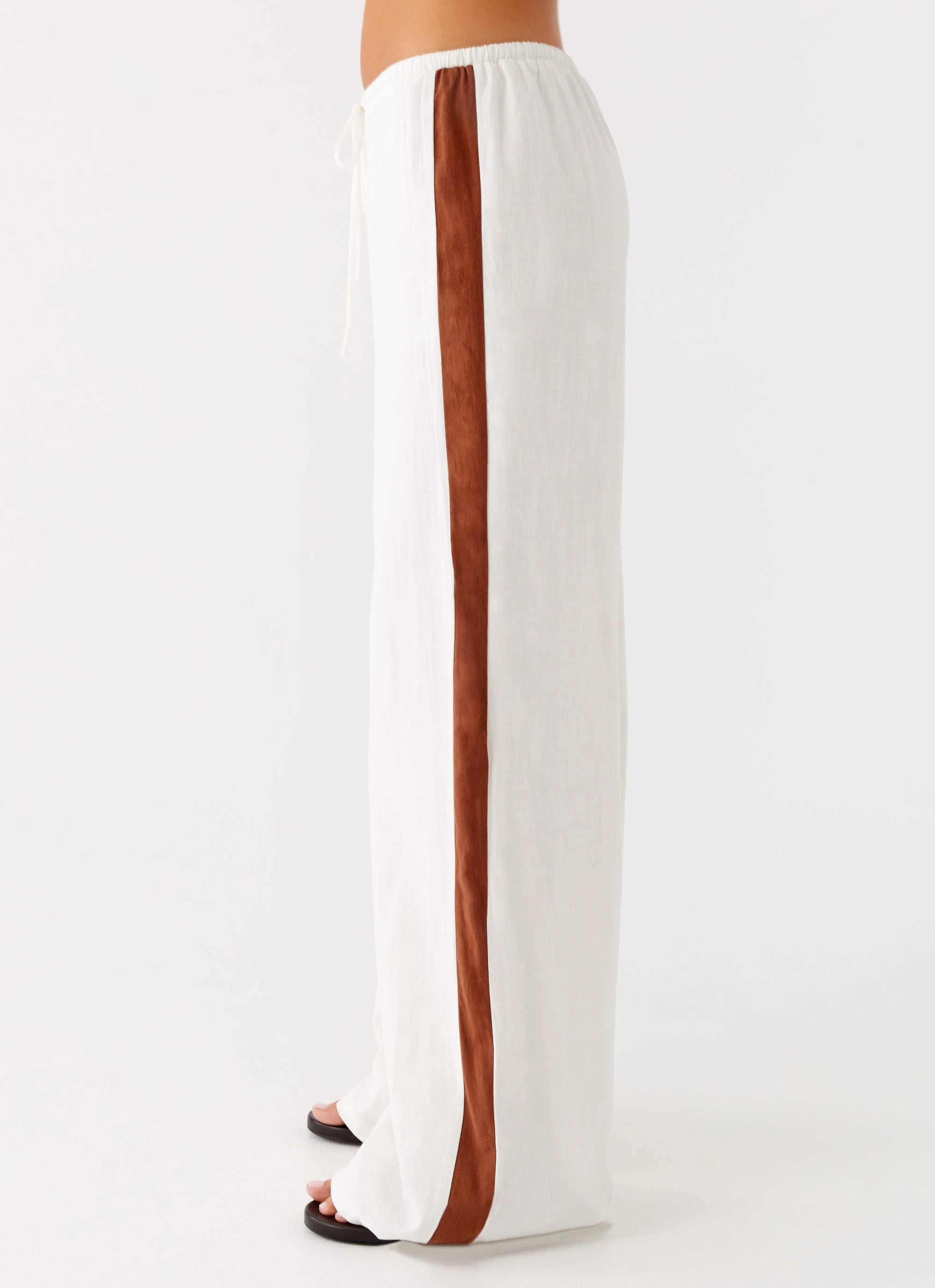 Dalida Linen Pants - Ivory Form Fitting