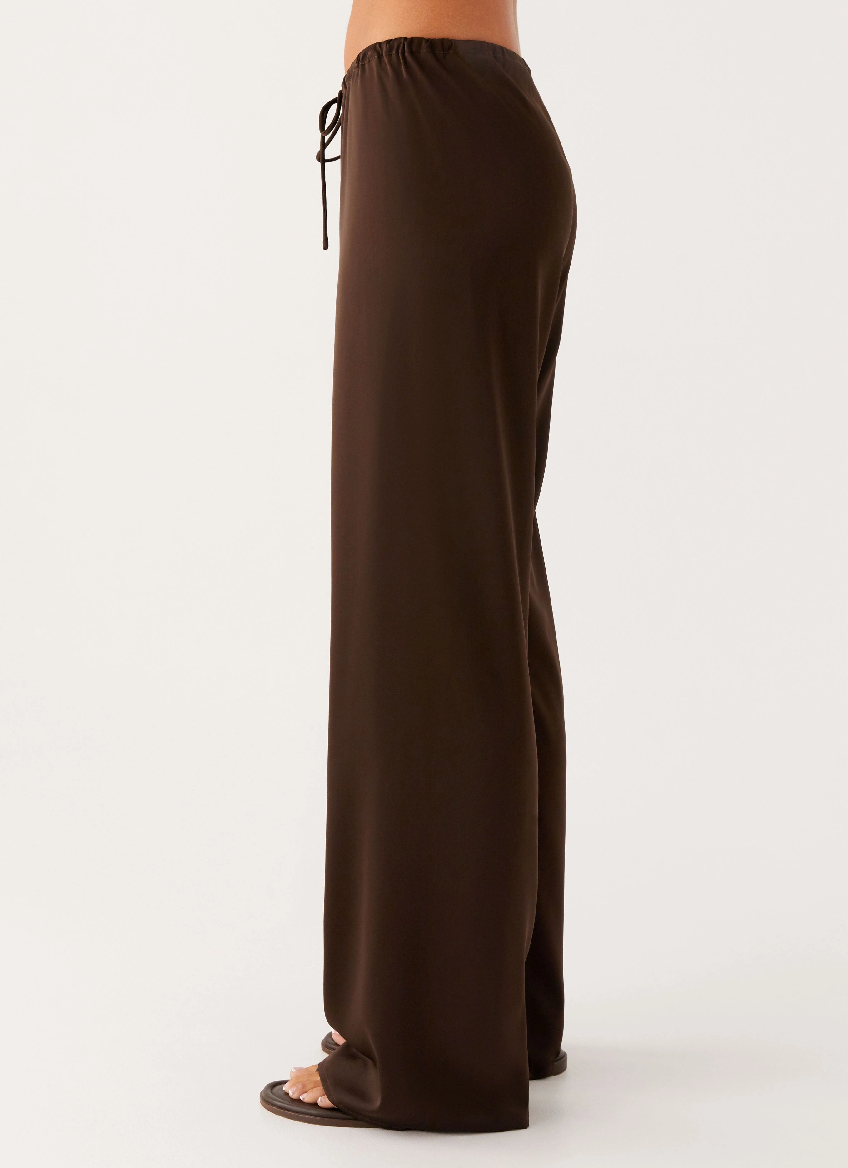 Breathable Motion Deacon Low Rise Pants - Chocolate