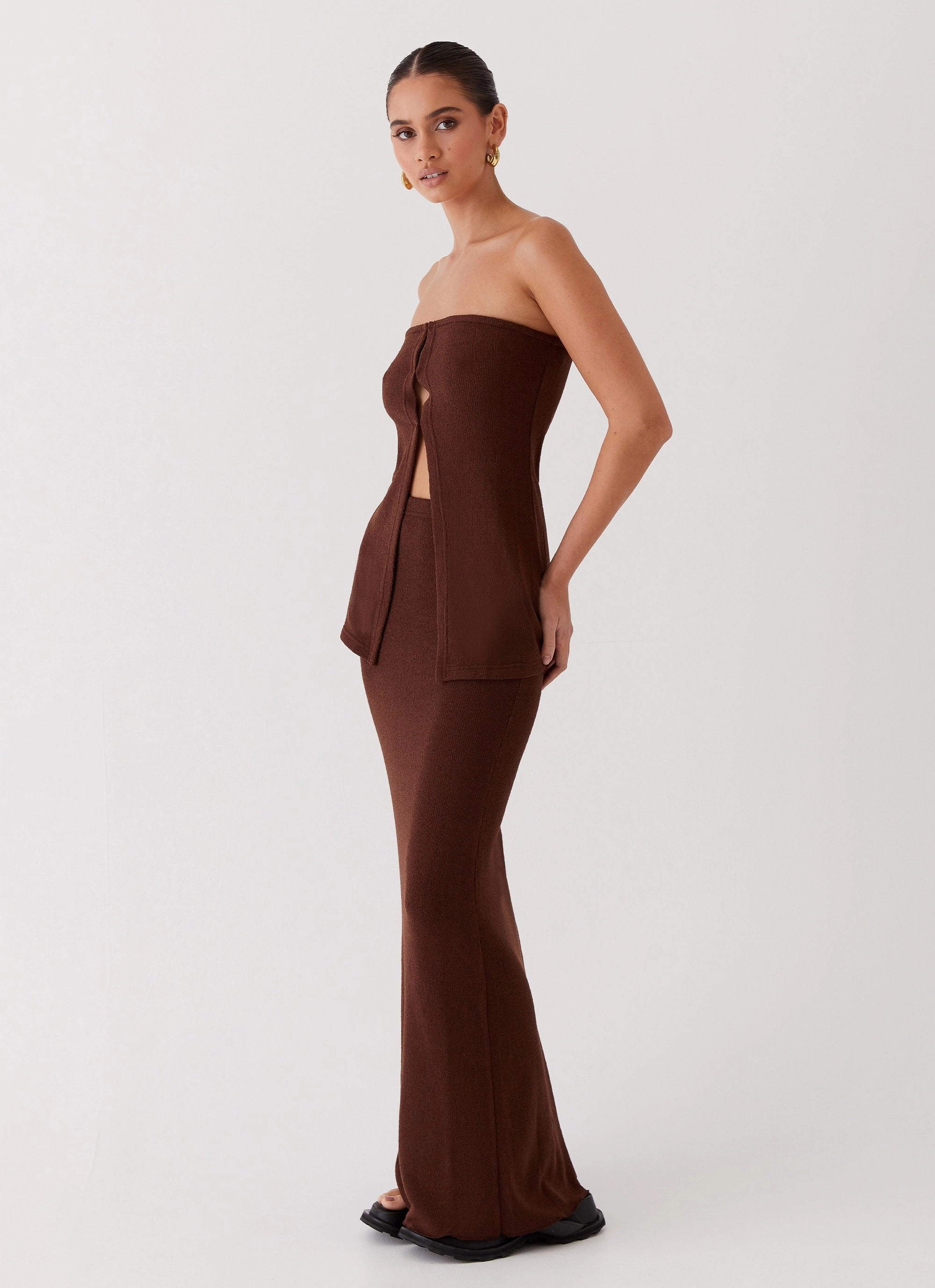 BreathableMaterial Delicate Lady Knit Top - Chocolate