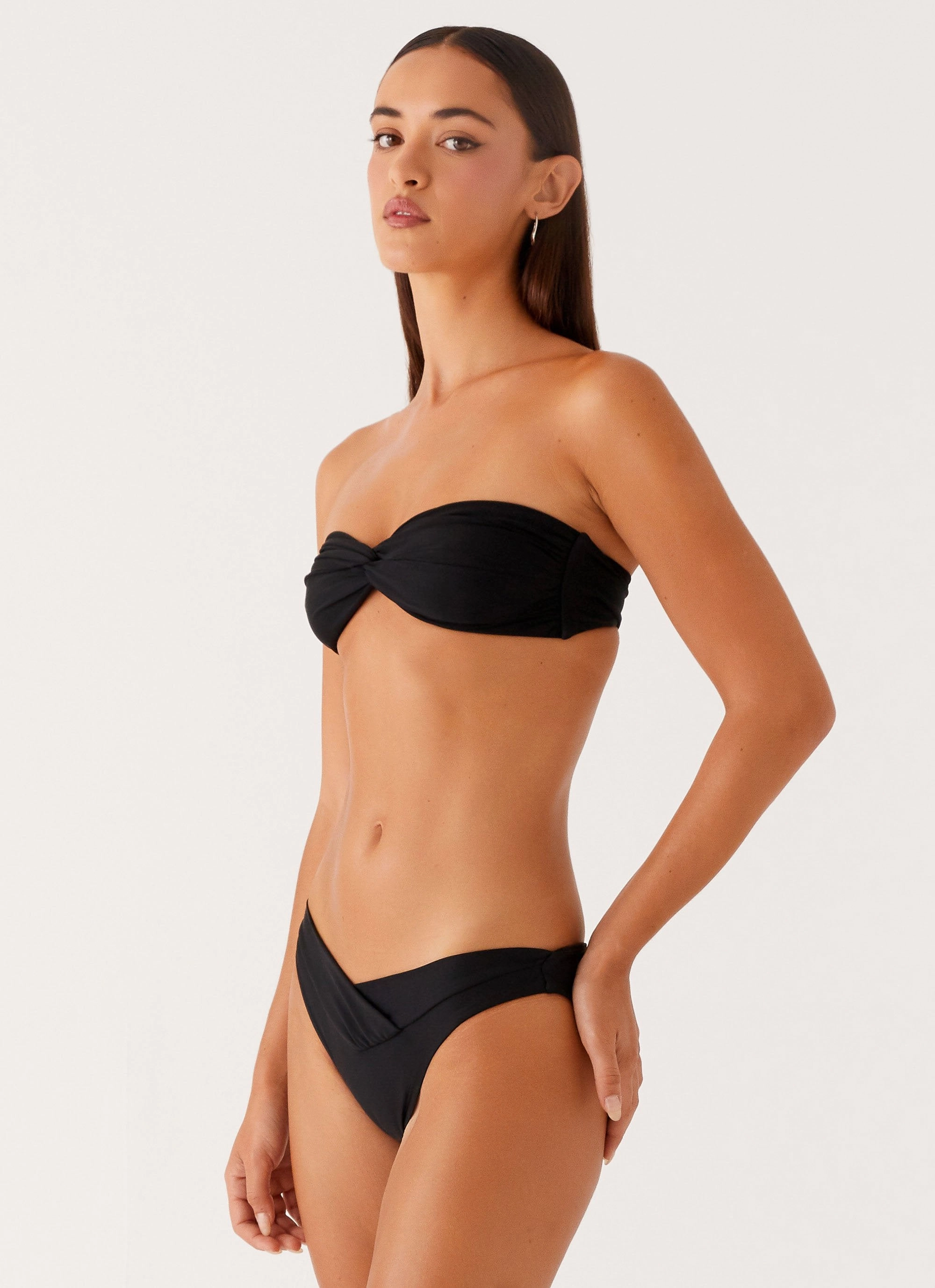 detail Comfortable Wear Delta Bikini Bottoms - Black
