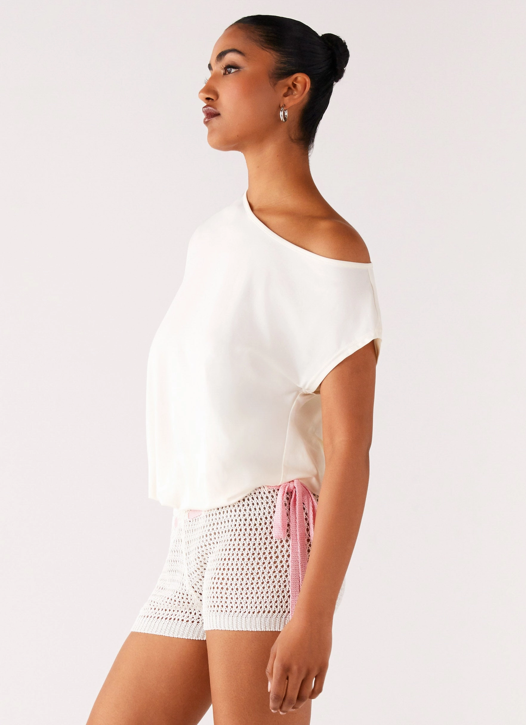 QuickDry Texture Anti Bacterial Layer Raeni Off Shoulder Top - Ivory