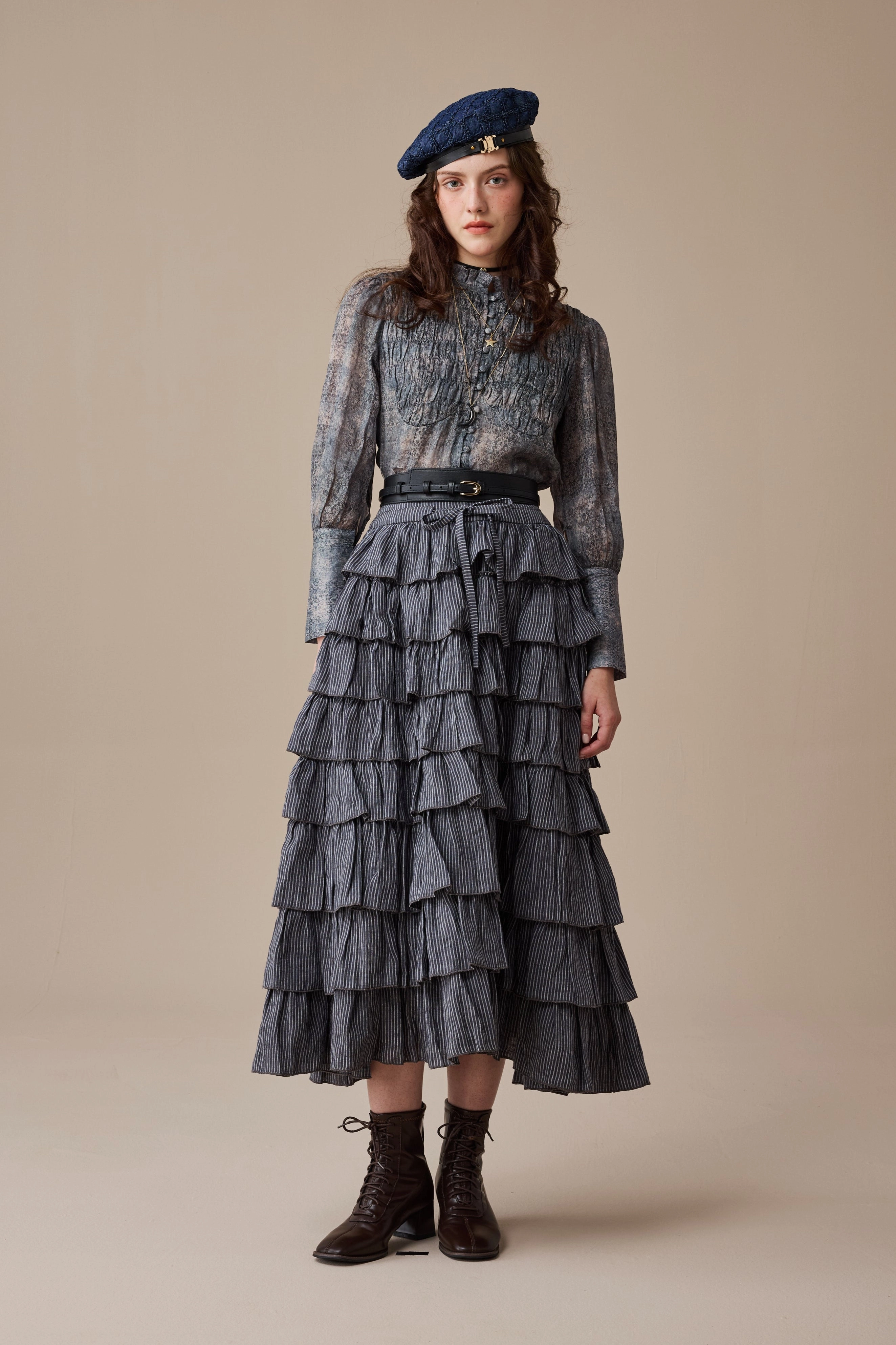 FoldableFeature Ischia 14 | Layered petal linen skirt