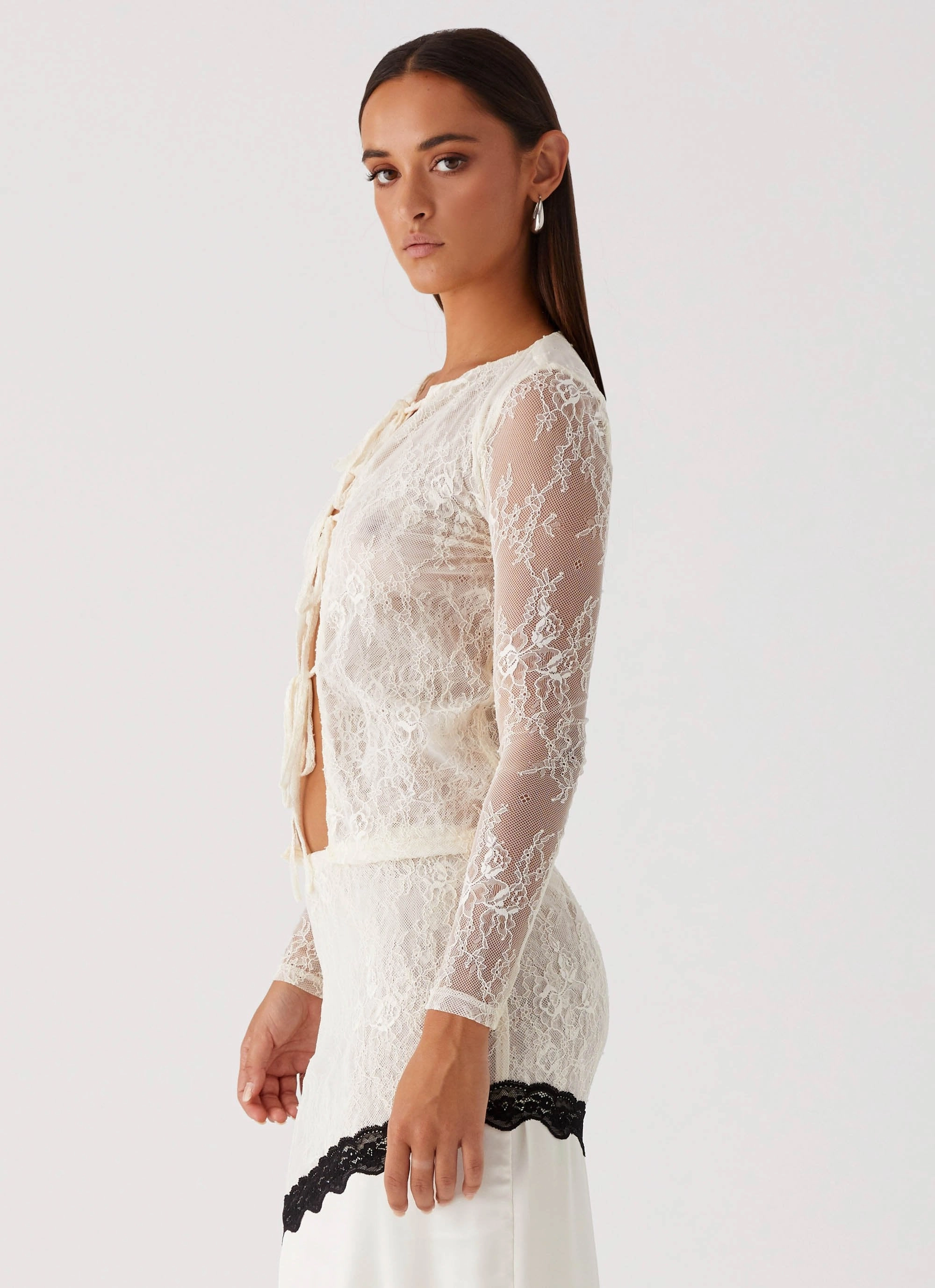 Low Profile Stitching RibbedTrim Duet Long Sleeve Top - Ivory