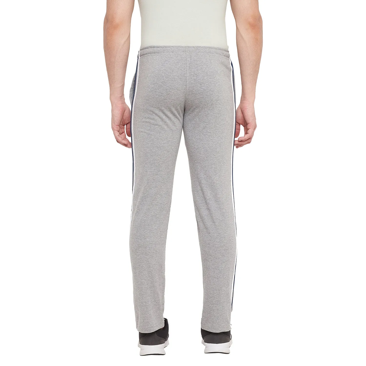 Duke Stardust Men Solid Regular Track Pant (MLF5622)