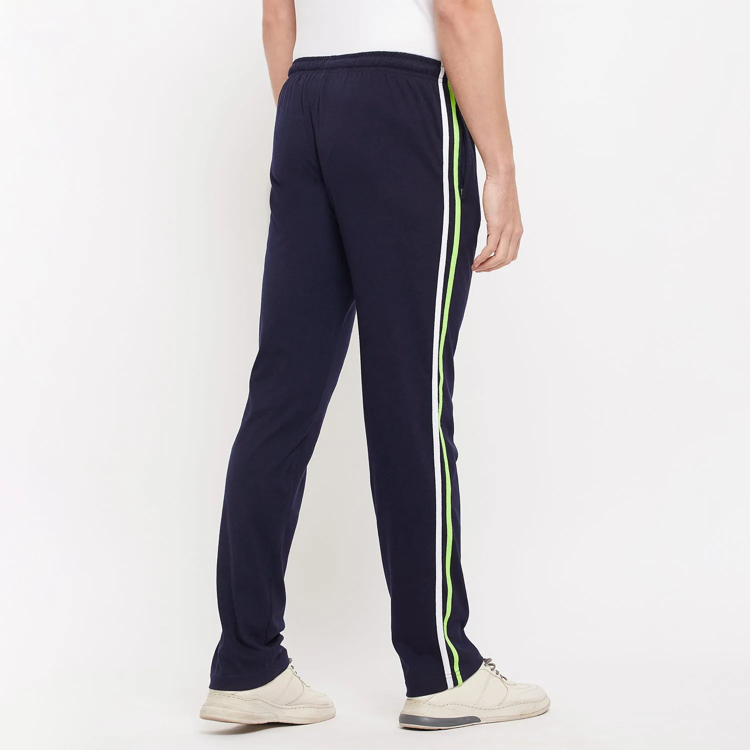 Duke Stardust Men Solid Regular Track Pant (MLF5622)
