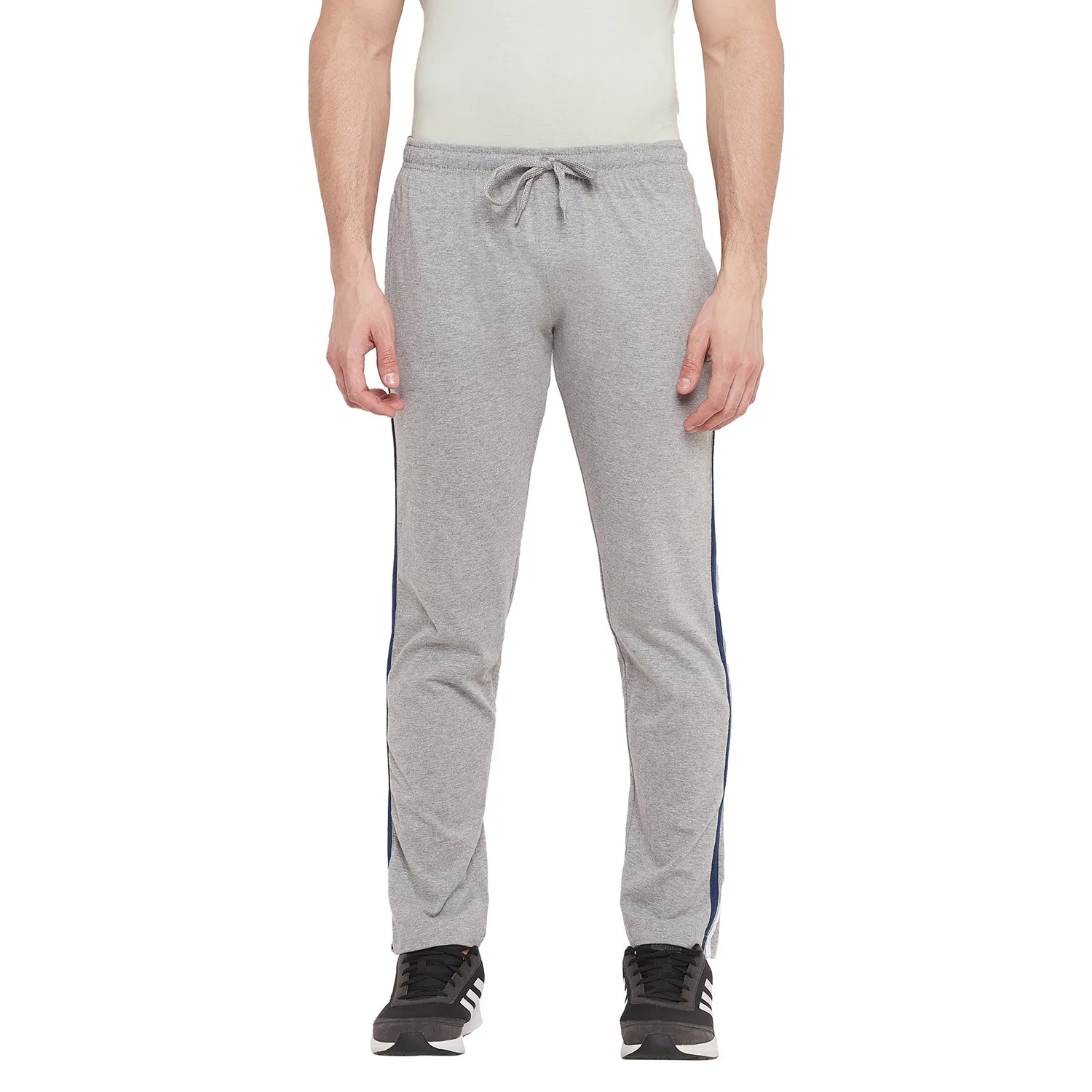 Duke Stardust Men Solid Regular Track Pant (MLF5622)