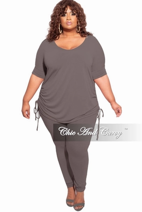 Flexible shape EasyCareFabric Final Sale Plus Size 2-Piece Drawstring Top and Legging Set in Charcoal Grey
