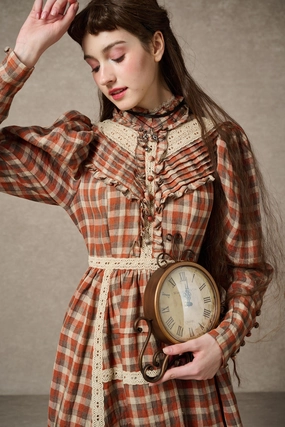 Quick Move MARY 18 | VINTAGE LINEN DRESS GOWN