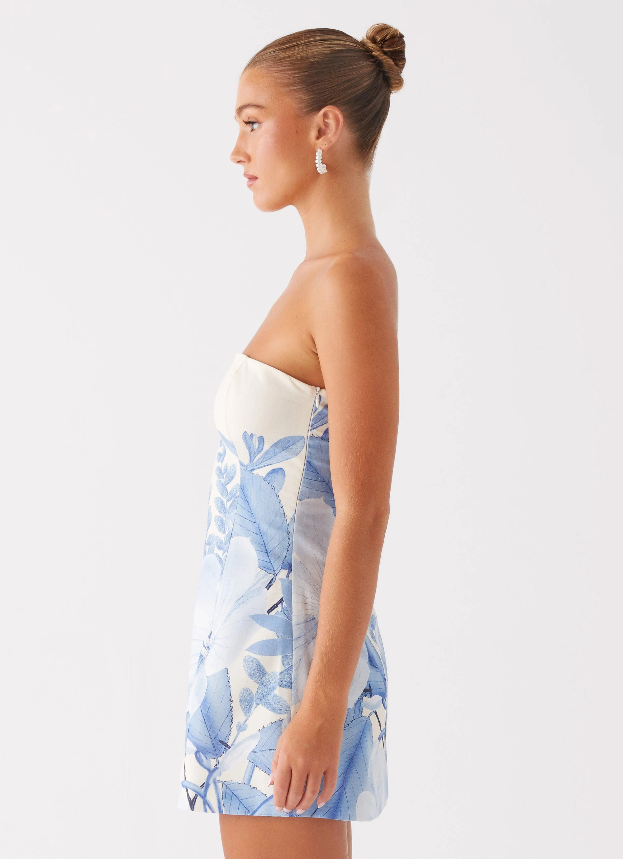 Denby Strapless Mini Dress - Blue Floral Print Chic Waist
