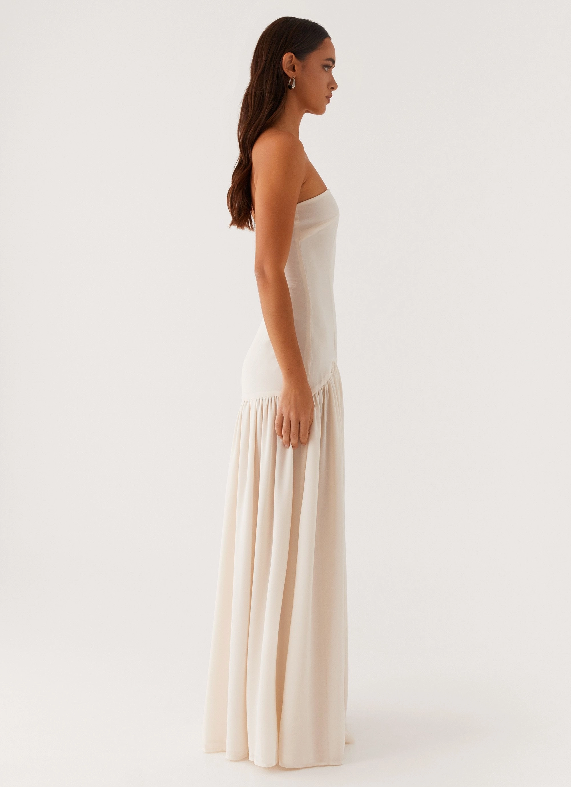 Eden Strapless Maxi Dress - Ivory Matte Look Color Glow