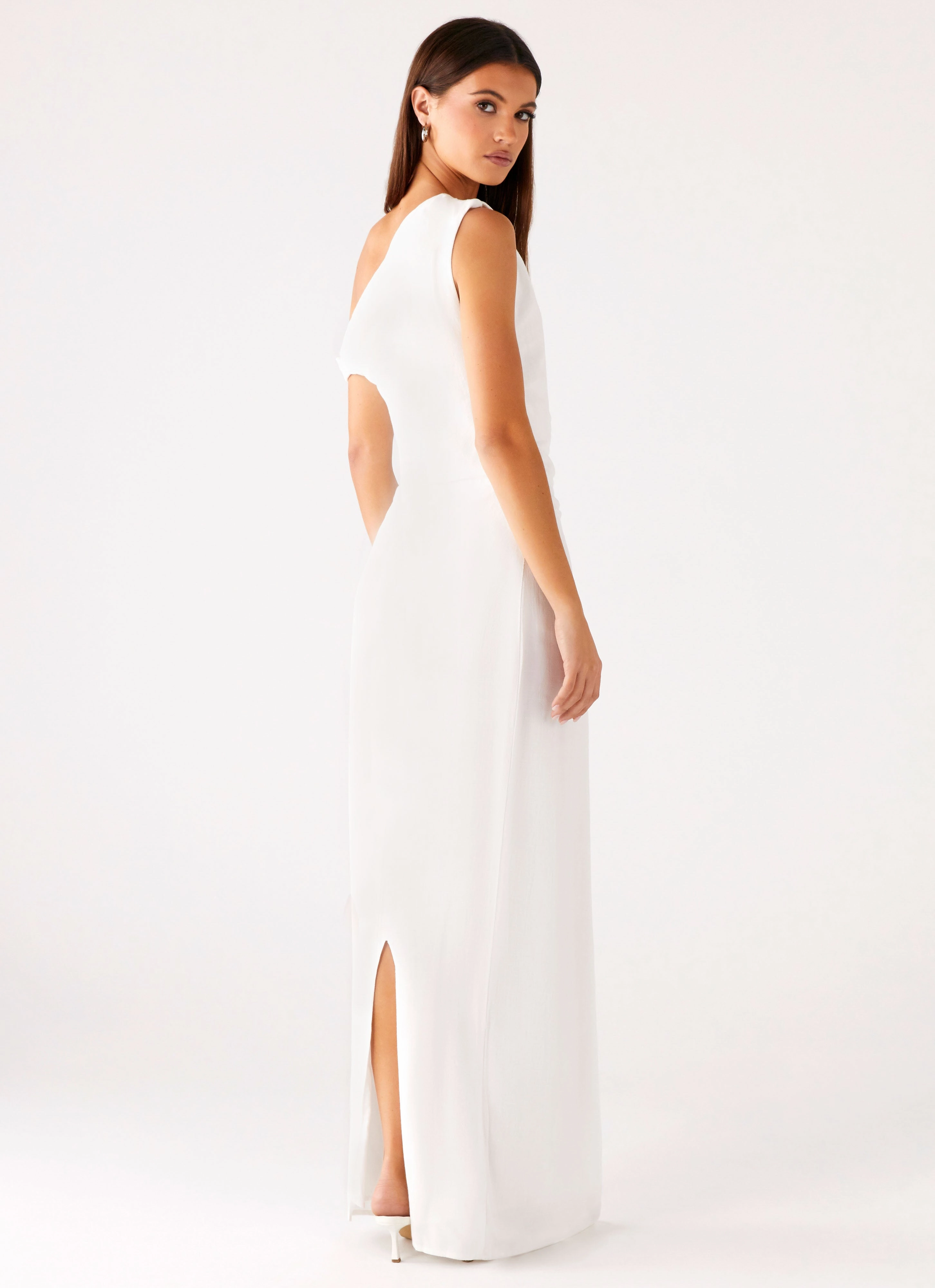Mckenna Maxi Dress - White Comfort and Elegance Soft Draping