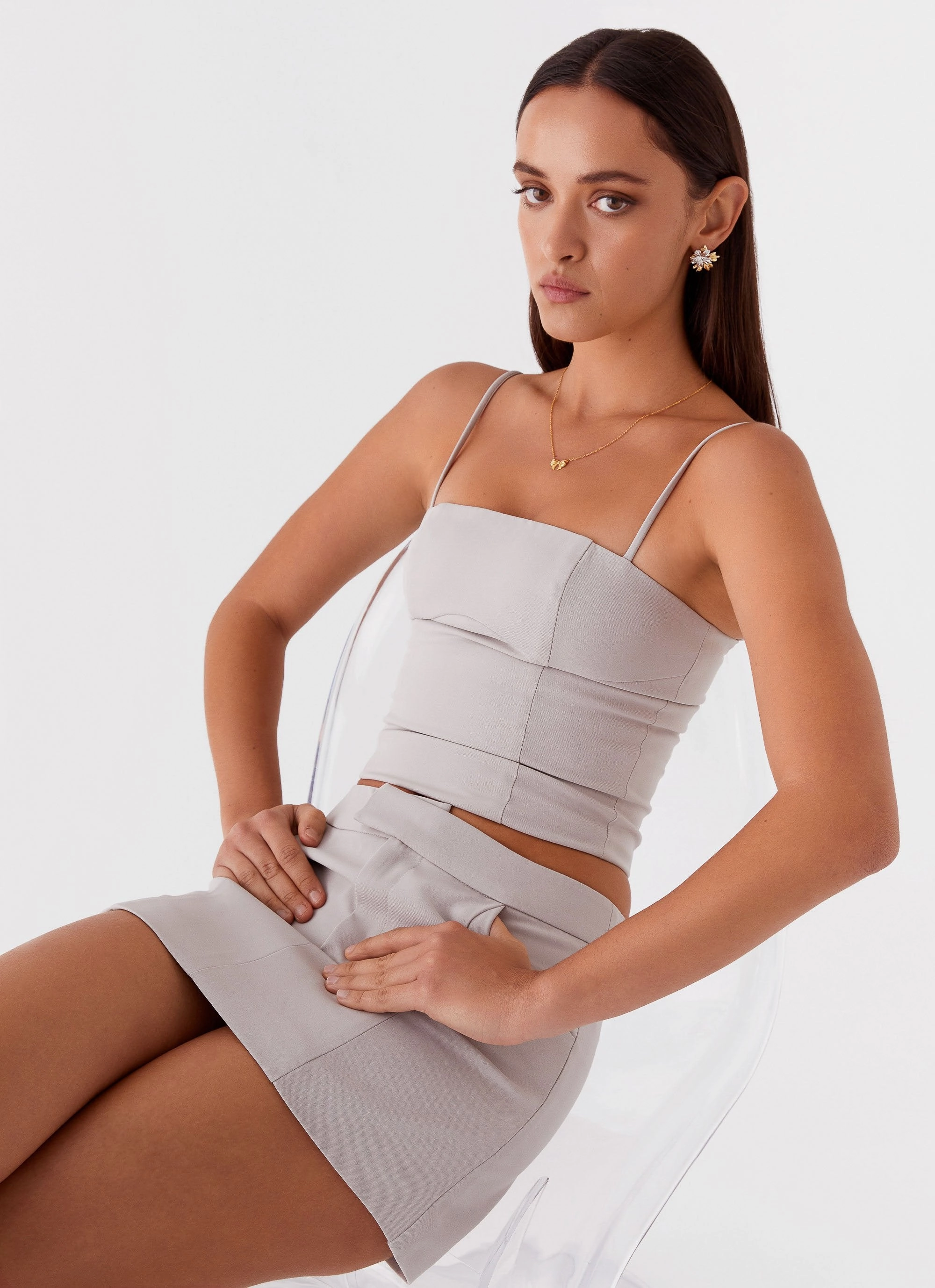 Non Slip Shoulder Seams Eliana Crop Top - Grey