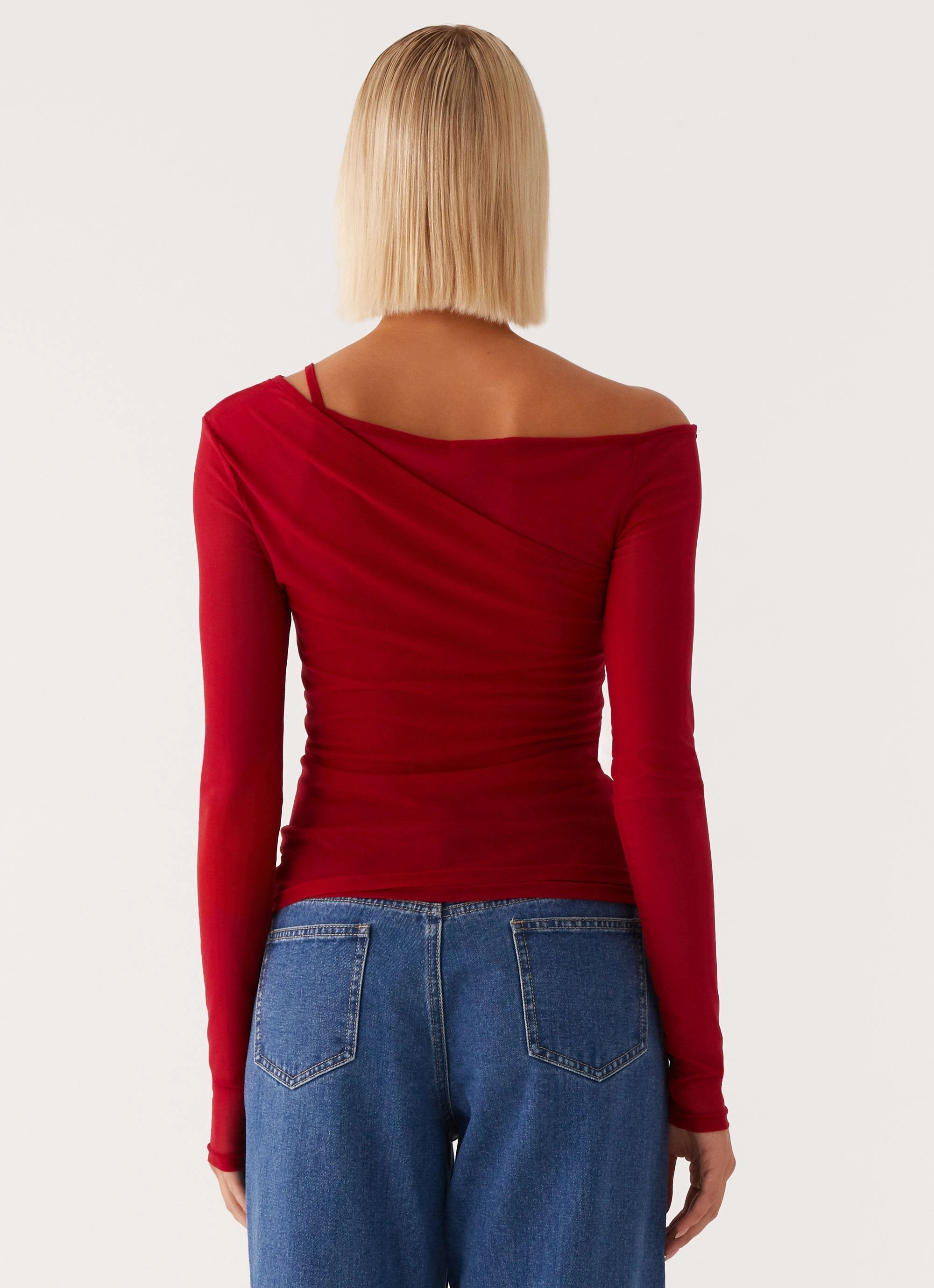 Elodie Top - Red MinimalistSilhouette BreathableBackVents