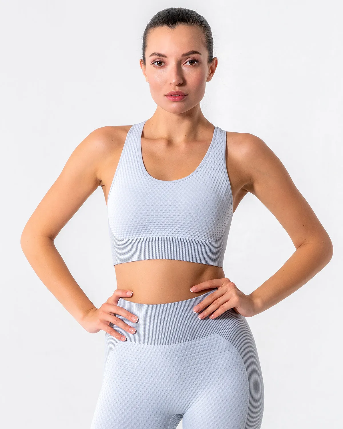 Embrace Seamless Sports Bra - Grey