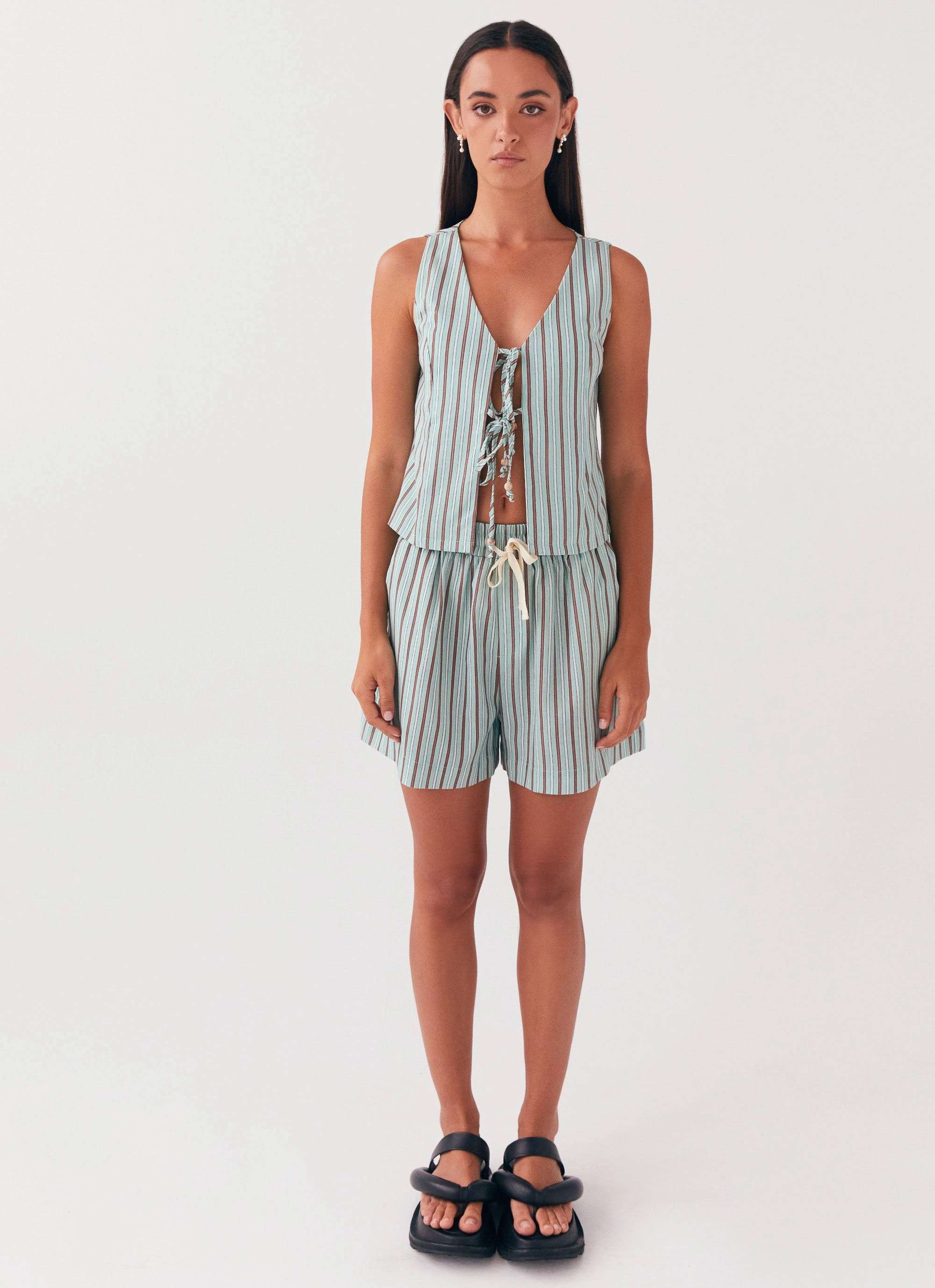 Dressy look Slim Stretch Fit Allania Linen Shorts - Coastal Stripe