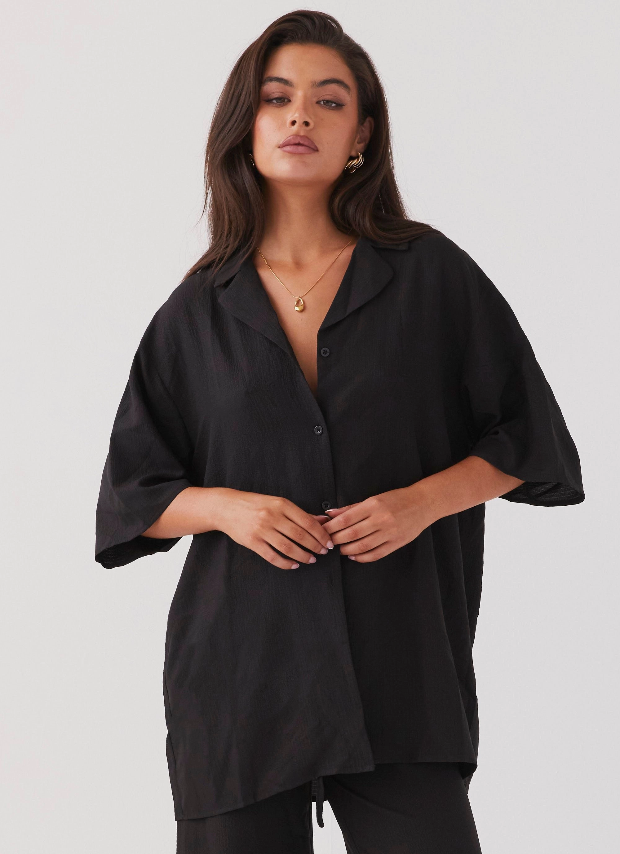 Comfy Essentials The Good Days Shirt - Black