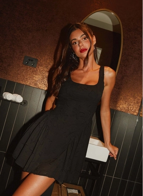 Evelyn Mini Dress - Black Beach Walk relaxed elegance