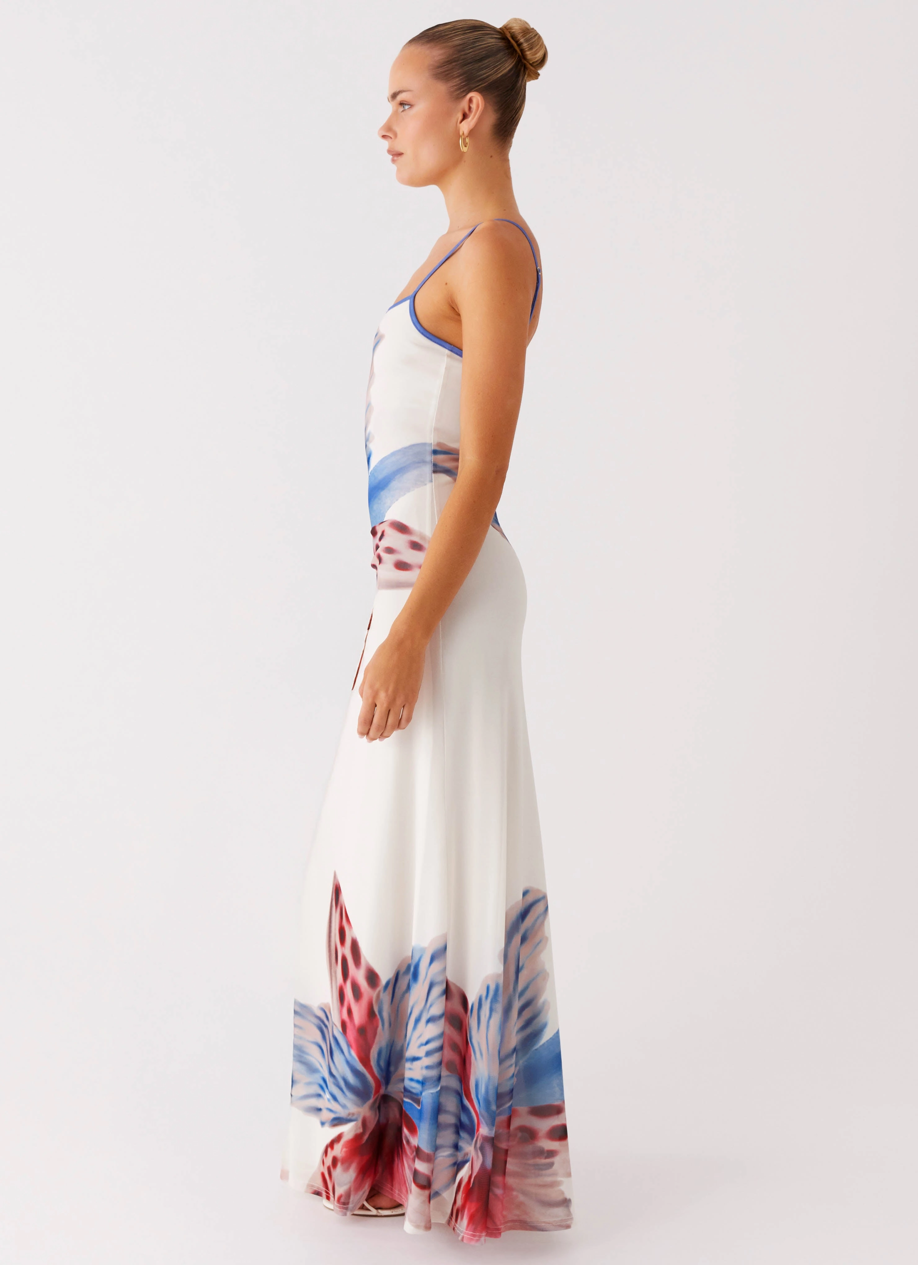 Floral Swing Art Spirit Everett Maxi Dress - White Sea Bloom