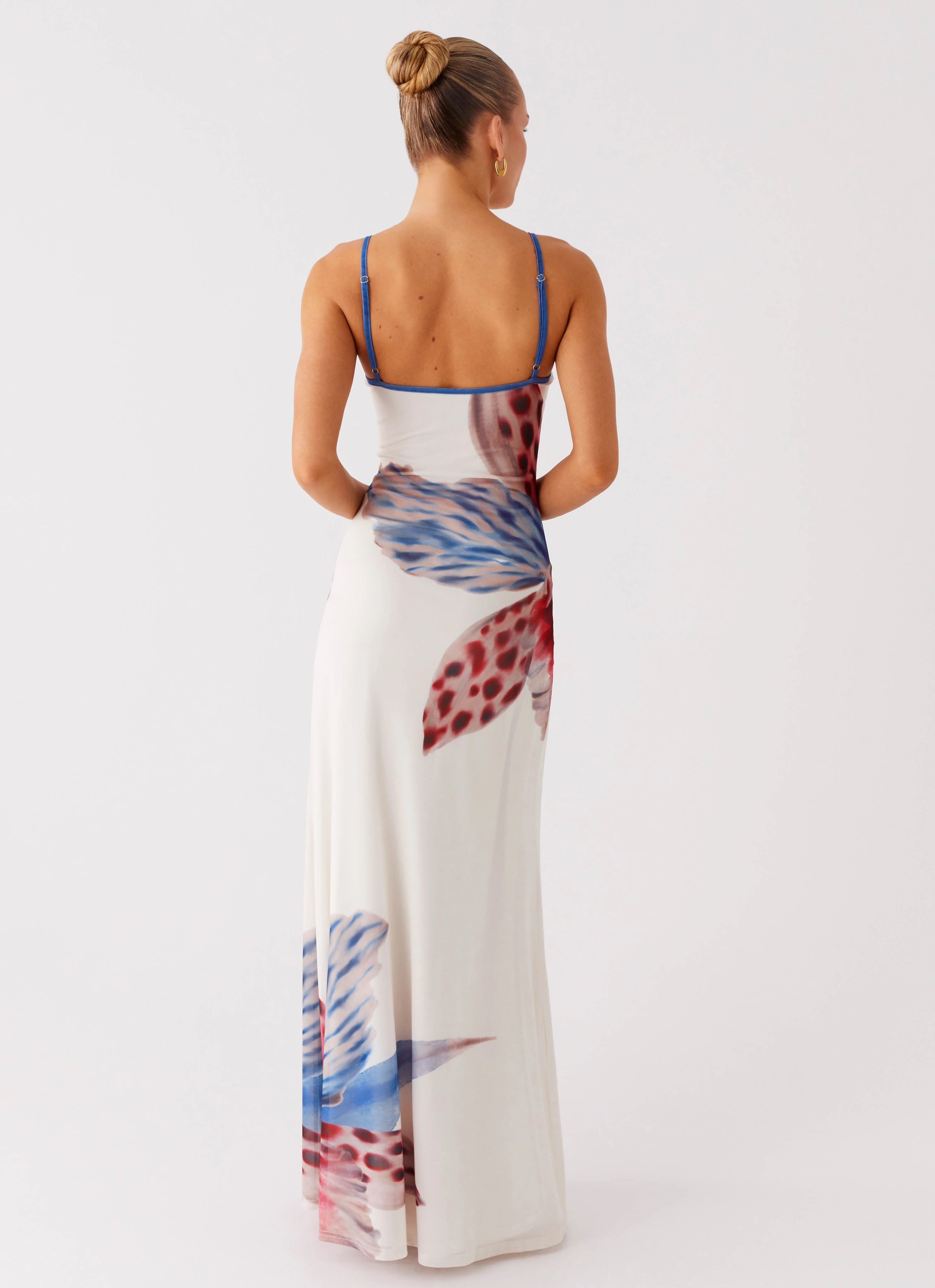 Slim Silhouette Everett Maxi Dress - White Sea Bloom
