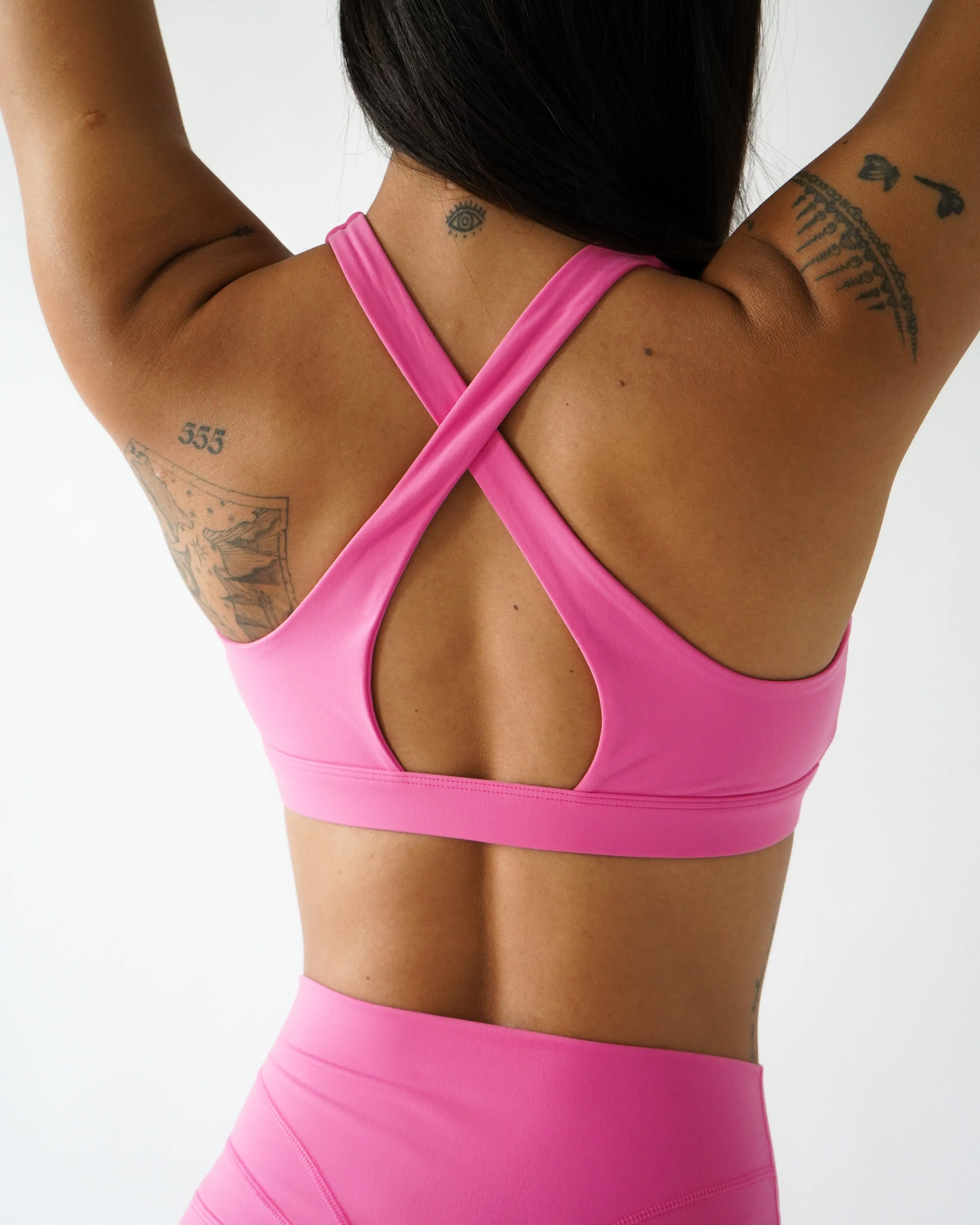 Everyday High-Neck Sports Bra - Bubblegum