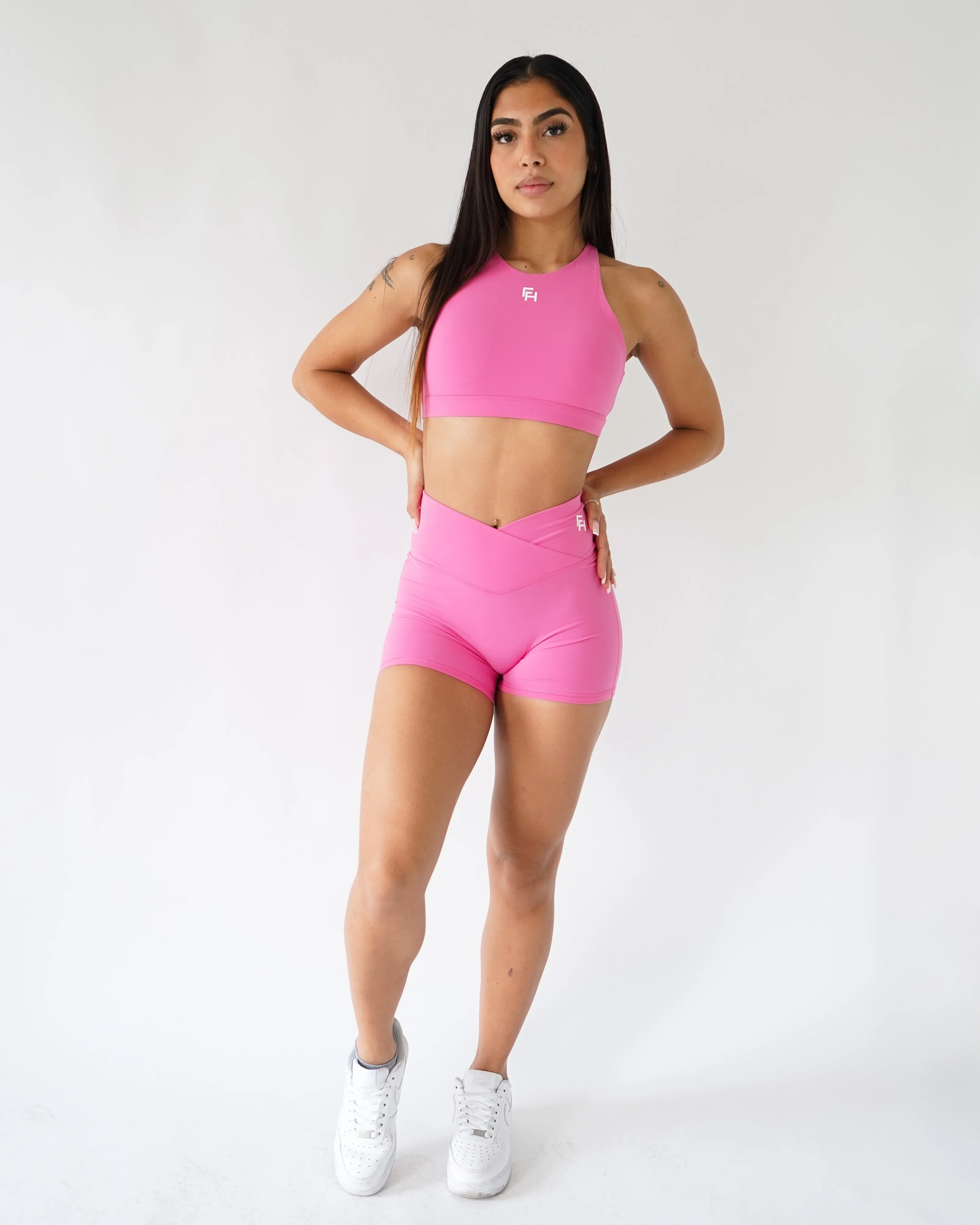 Everyday High-Neck Sports Bra - Bubblegum