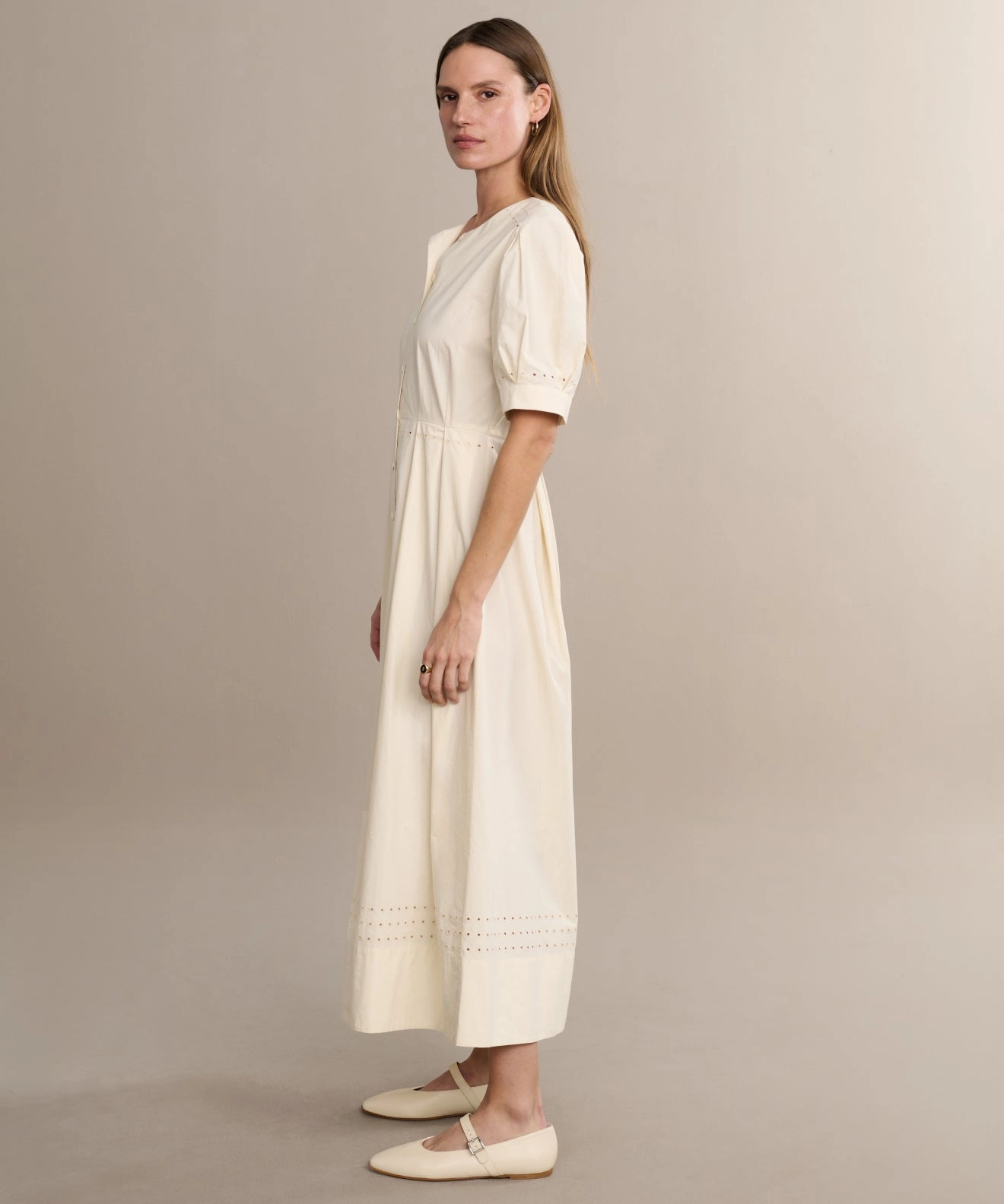 Slit-Hem Lounge Mode Harper Dress