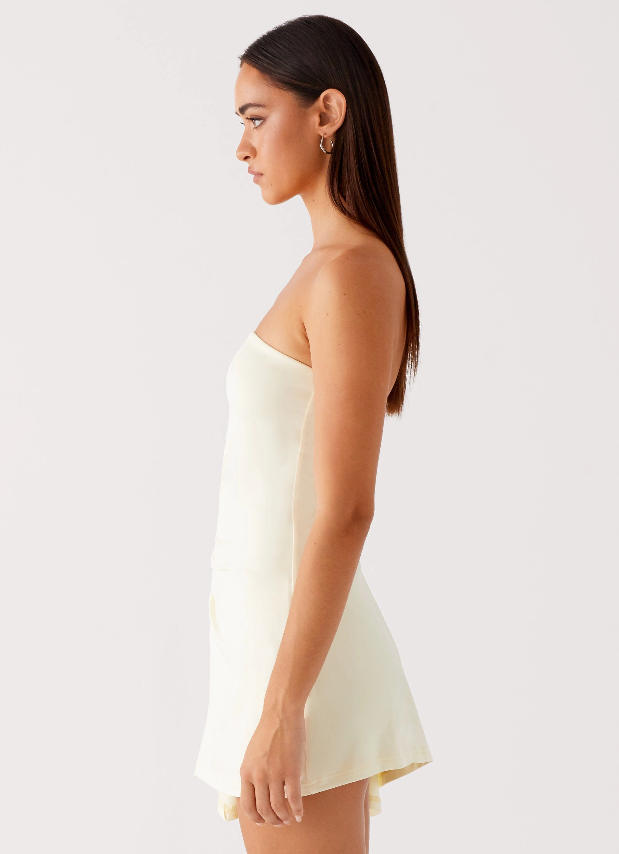 Shade Glow Bold Fashion Sana Strapless Mini Dress - Yellow