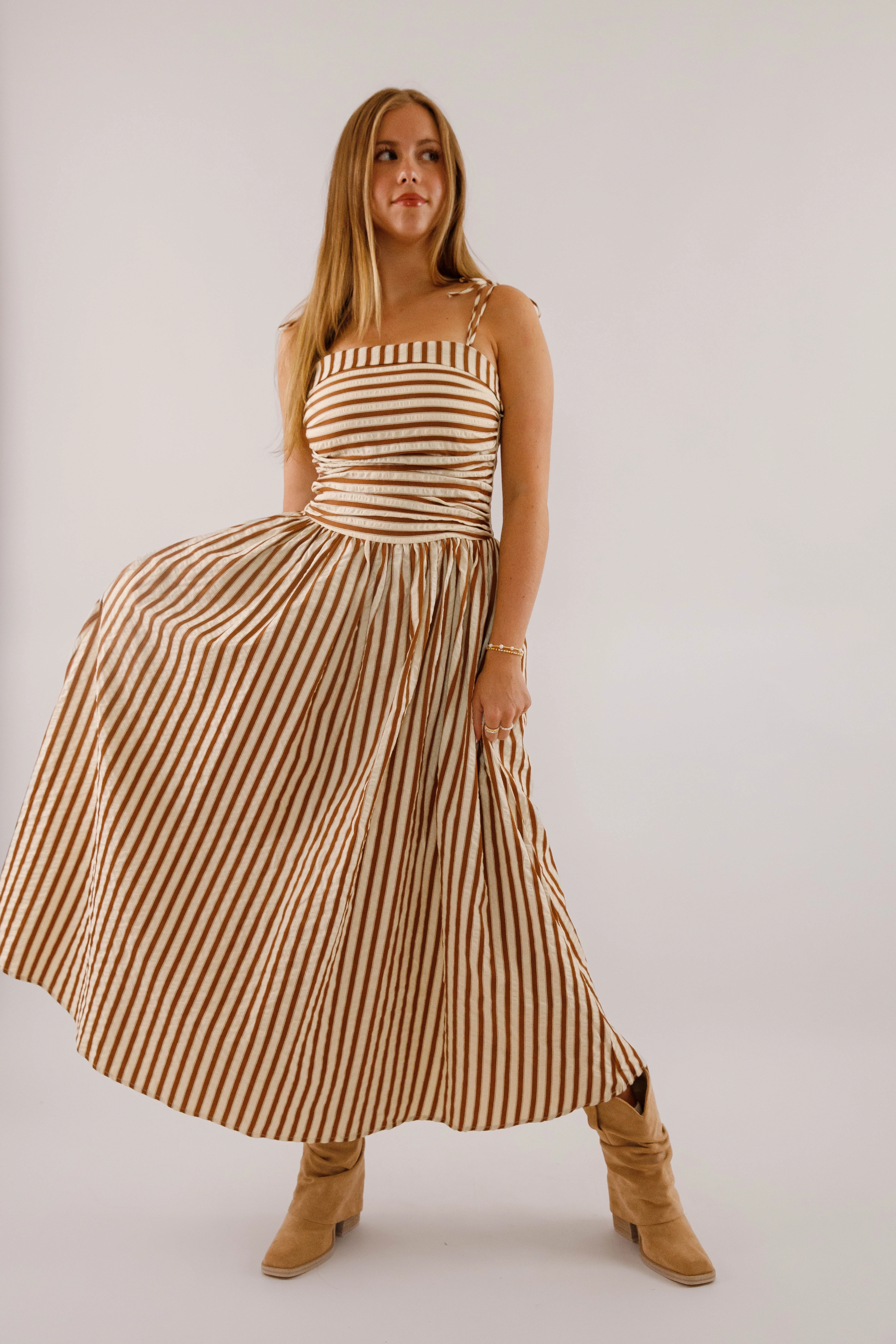 Polished Appearance Lightweight Fabric A Twist On Time Midi Dress