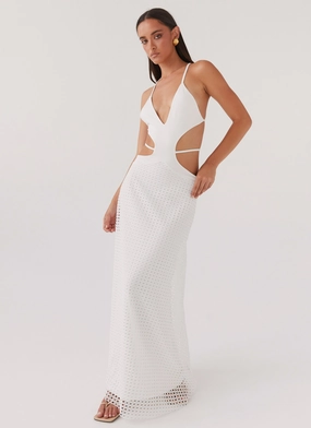 Walk Mood Enchanted Melodies Maxi Dress - White