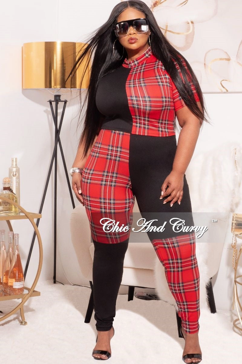 Trendy Look Water-resistant Final Sale Plus Size 2-Piece Color block Plaid Set with Crop Top & Leggings