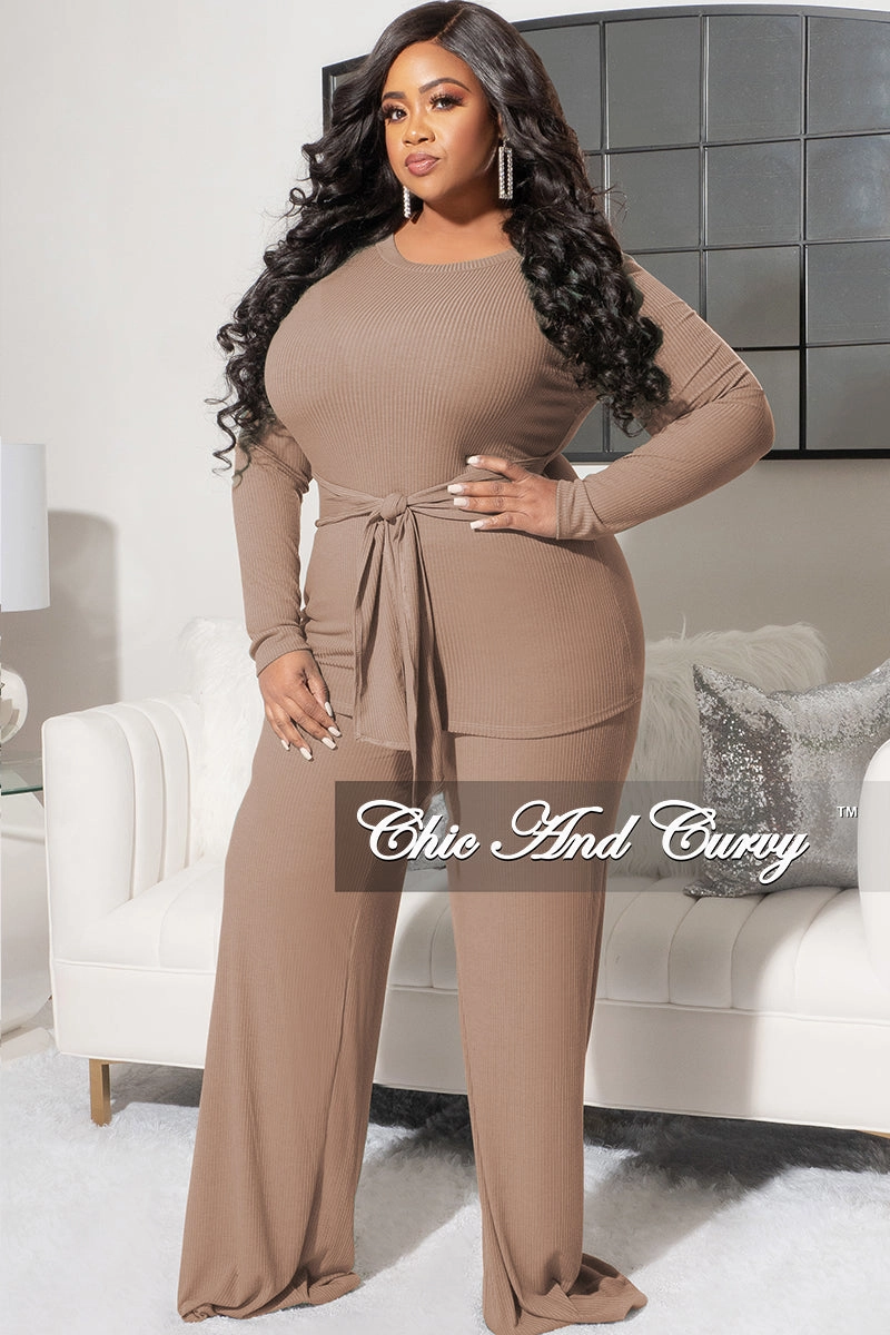 Recycled Polyester FrictionResistantEdging Final Sale Plus Size 2pc Ribbed Long Sleeve Top and Pants Set in Mocha