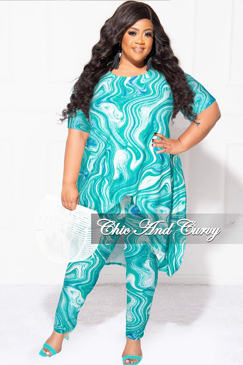 Stretch waistband Chilly Wear Final Sale Plus Size 2pc Short Sleeve High Low Top And Leggings Set In Green Blue and White