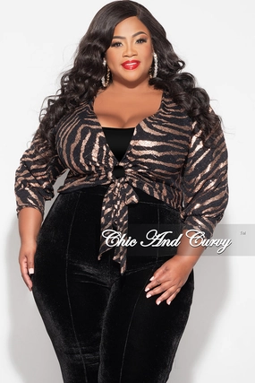 Contrast Stitch Antibacterial Final Sale Plus Size Crop Top with Cutout  in Black and Bronze Print