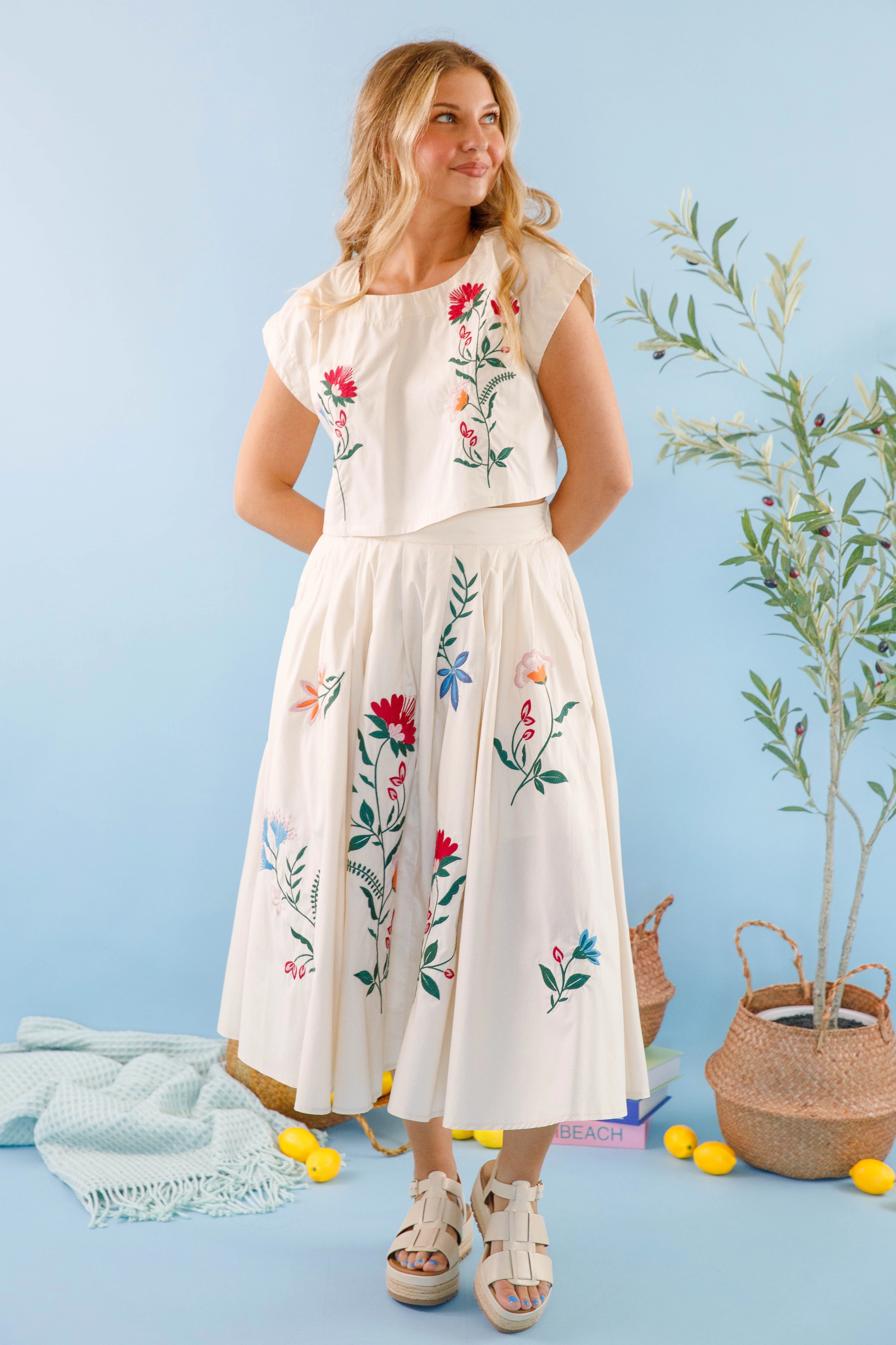 Finding The Good Crop Top-Tan BuiltInLayer HypoallergenicMaterial
