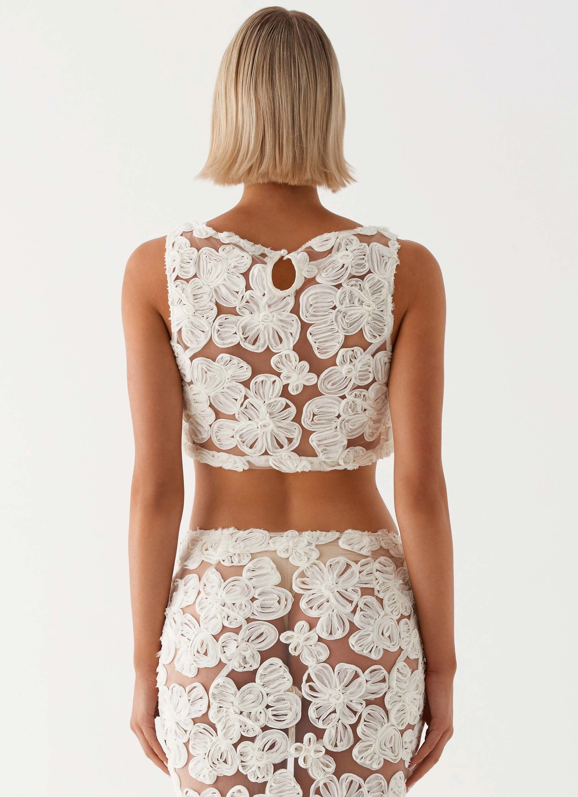 Fiorella Floret Top - Ivory RelaxedSilhouette