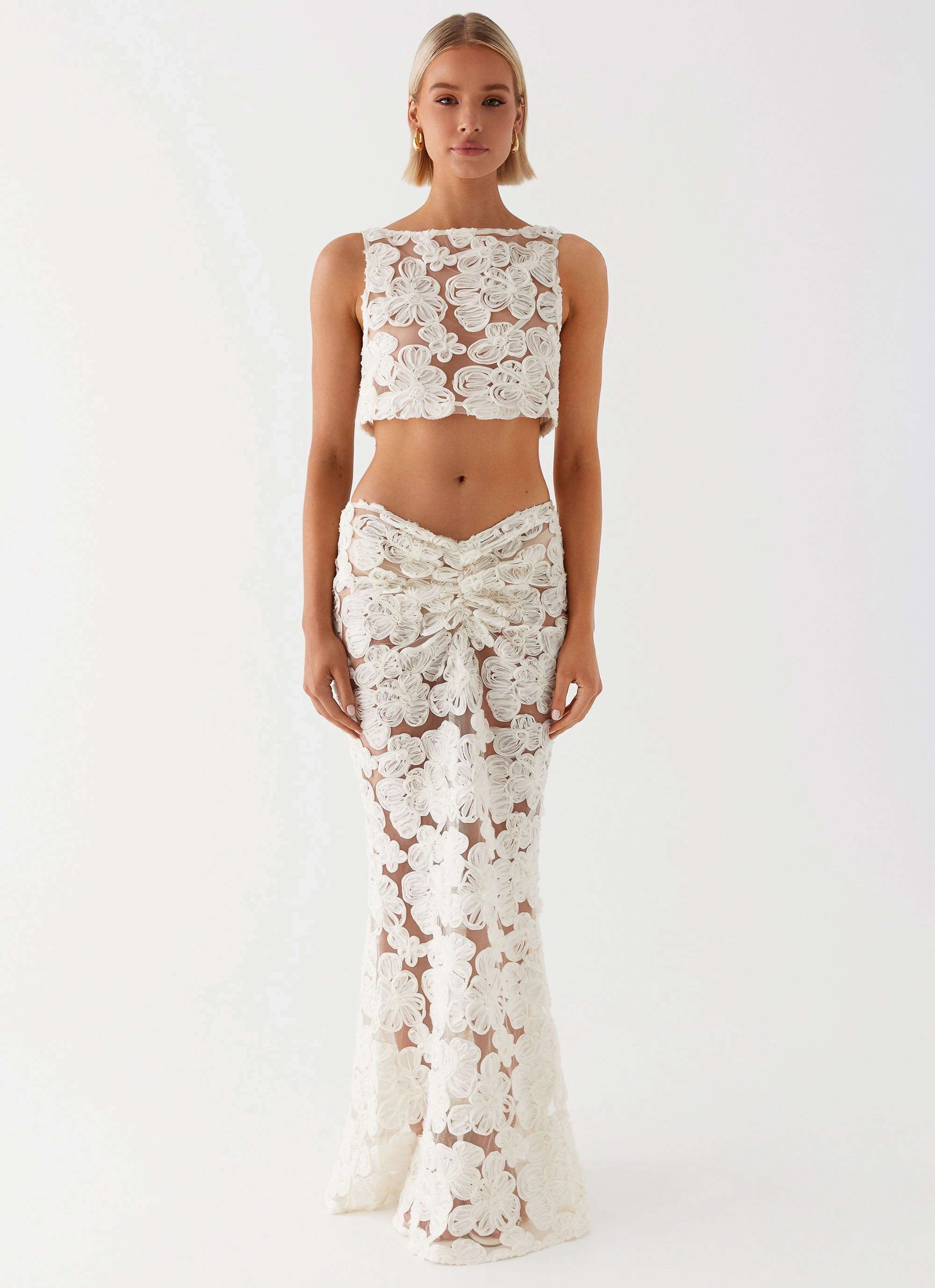Minimalist Aesthetic Fiorella Floret Top - Ivory