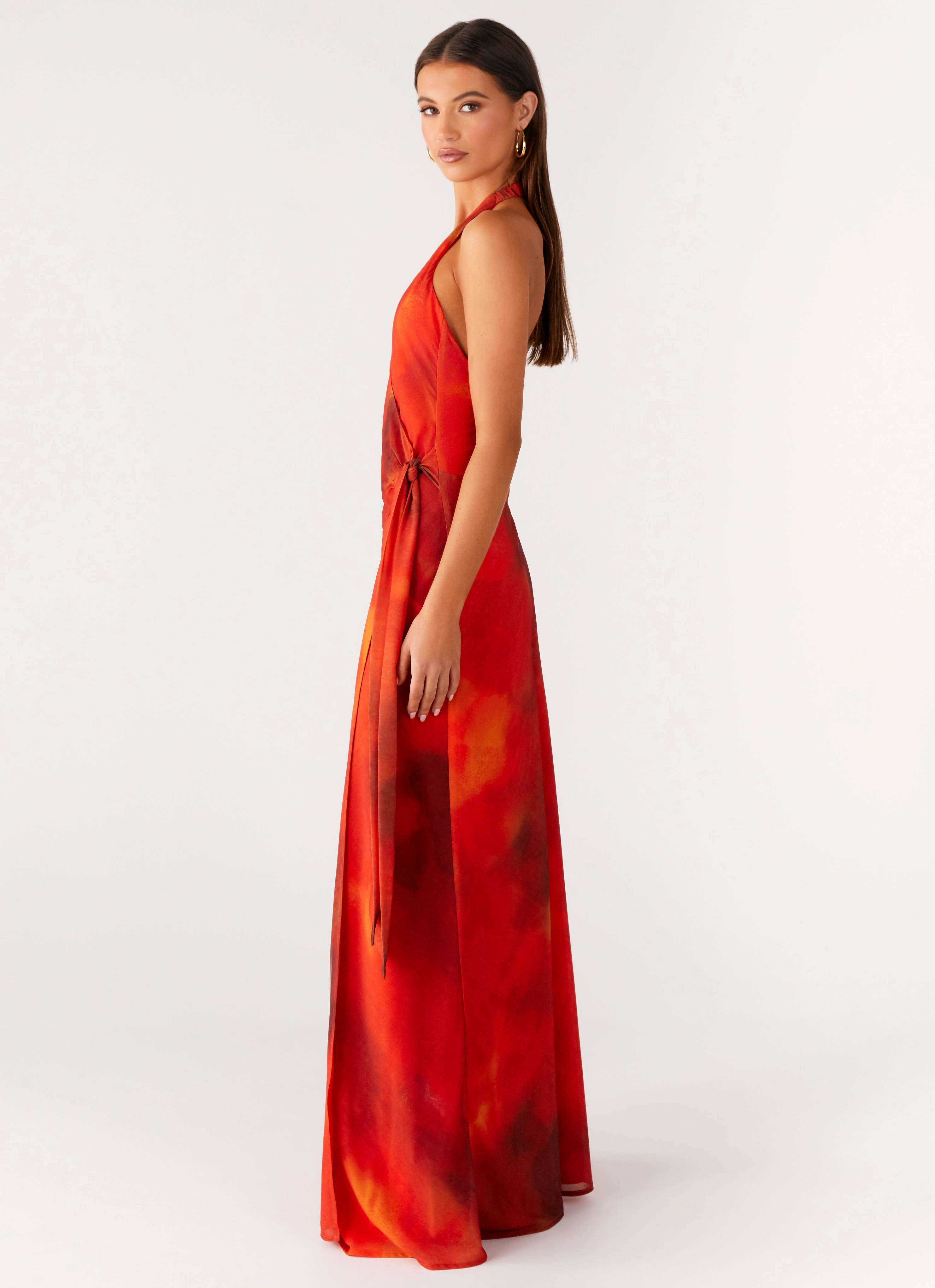 and Effortless fit dress. Relaxed Style Wear So Chic Maxi Dress - Scarlet Blur
