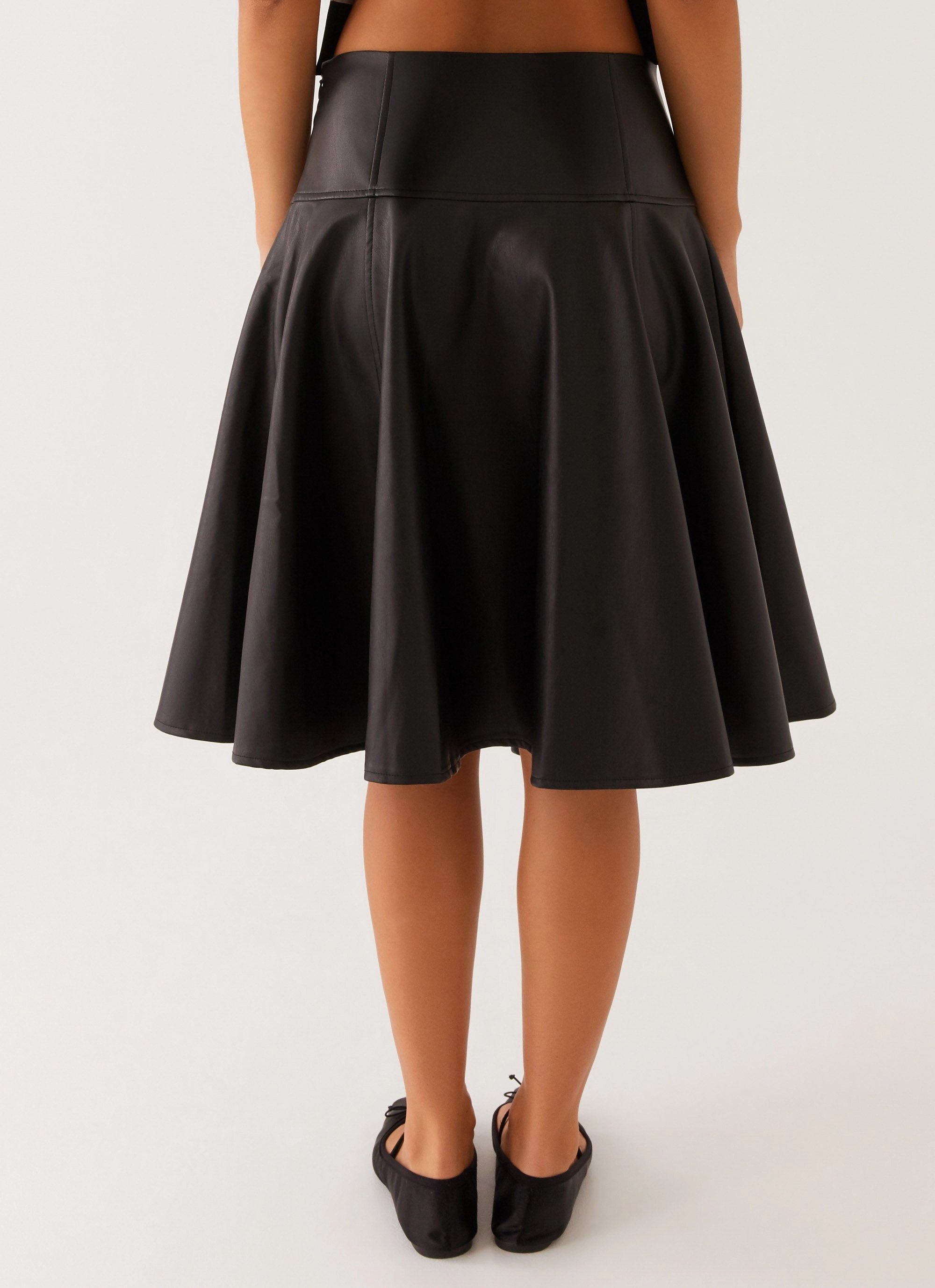 Essential Wearable Tyler Midi Skirt - Black