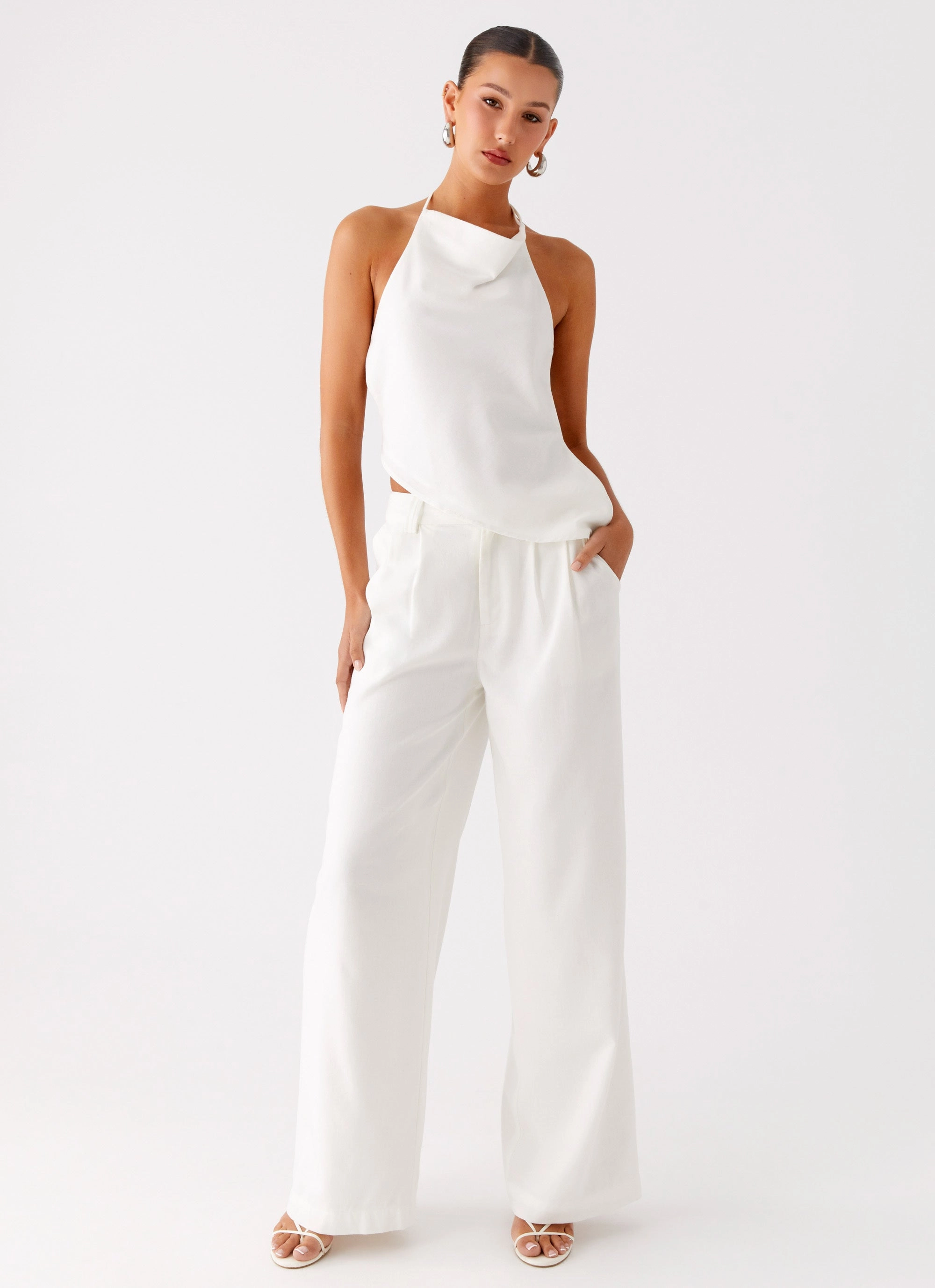 ErgonomicArticulatedDesign Flat Lock Seams Delong Low Rise Linen Pants - White