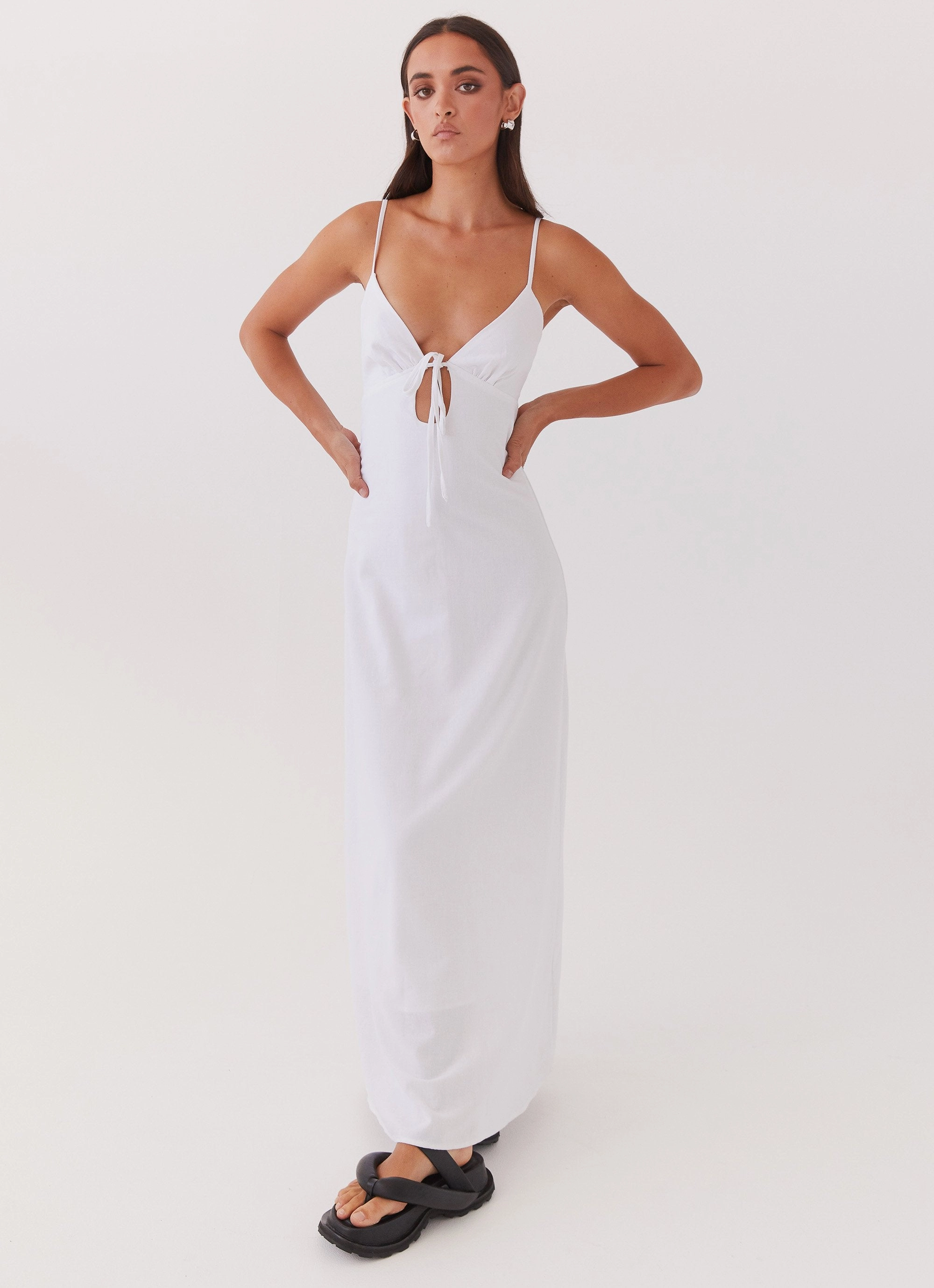 Warm Base Stain-Guard-Finish Flora Linen Maxi Dress - White