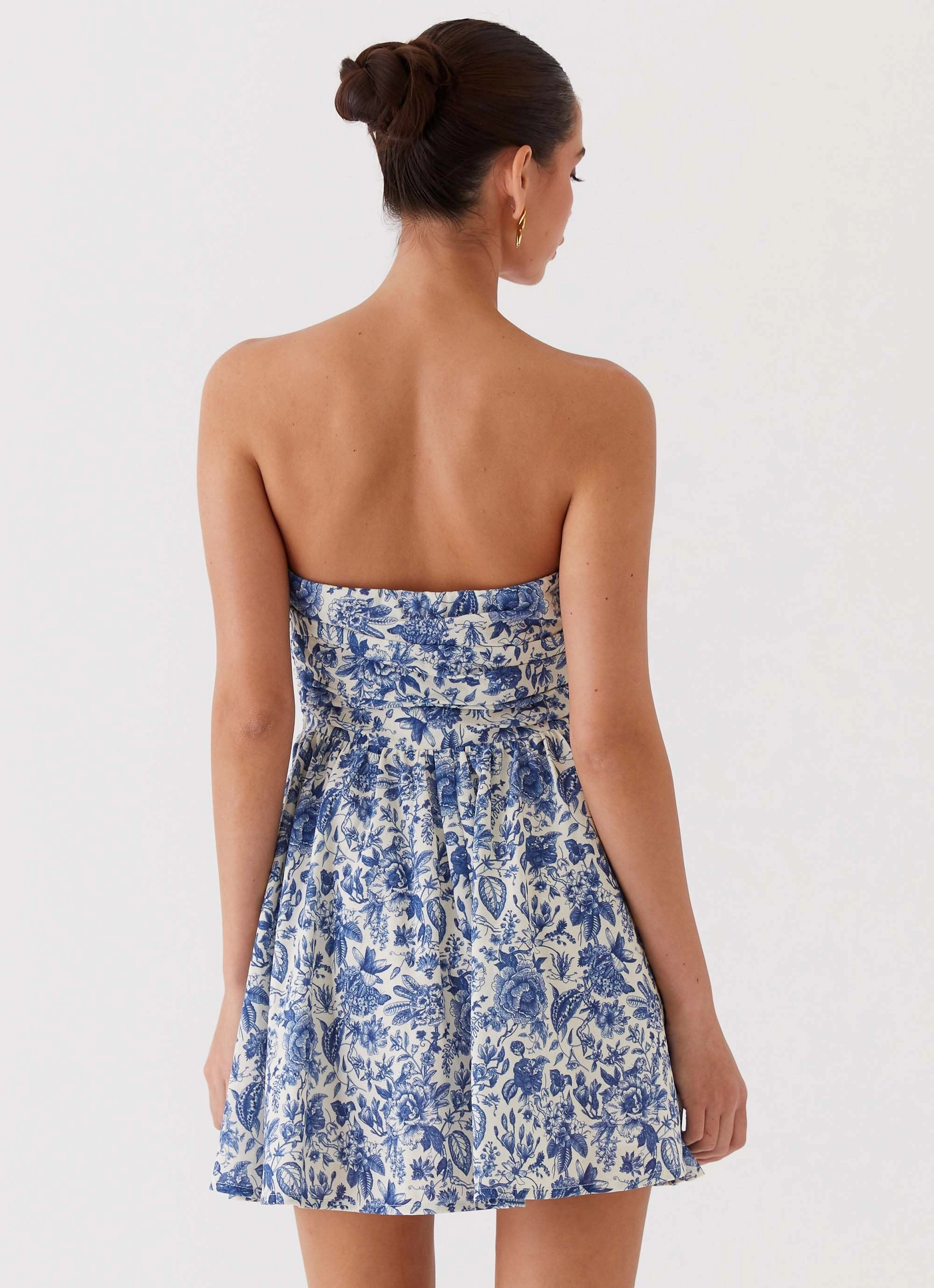 Subtle Flex All Season Style Forget Me Not Linen Mini Dress - Blue Paisley