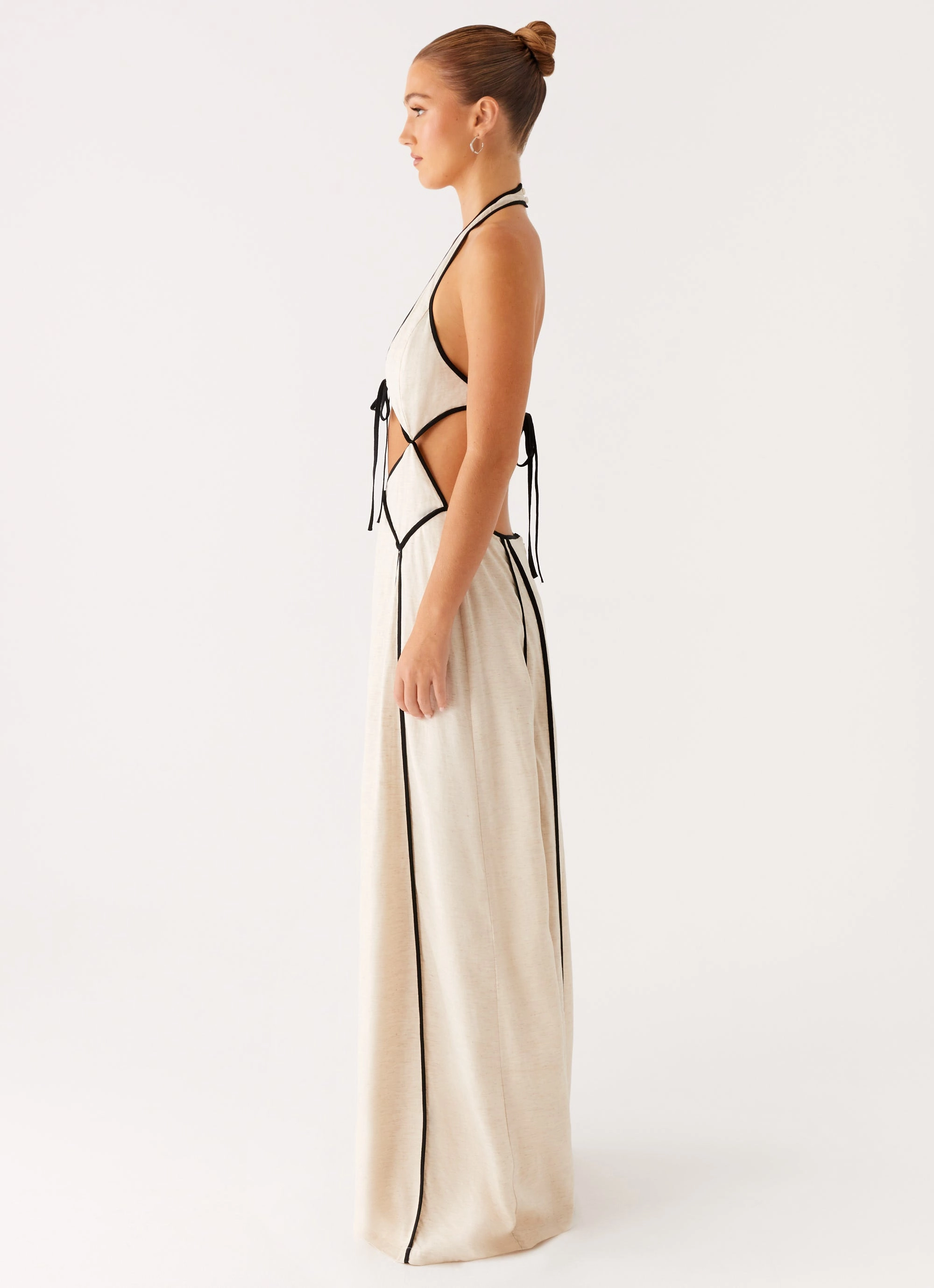 Sonnet Maxi Dress - Oatmeal Easy Tones Flattering Design