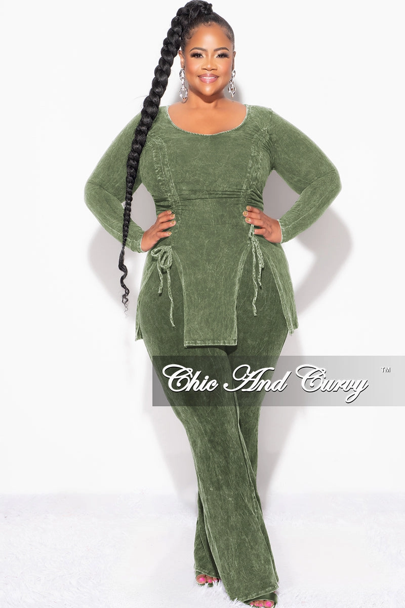 Final Sale Plus Size 2pc Ruched Drawstring Double Slit Top and Pants Set in Green Water Repellent Sporty Layers