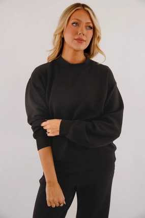 Gathering Miles Pullover-Black Durable Interlock Stitch