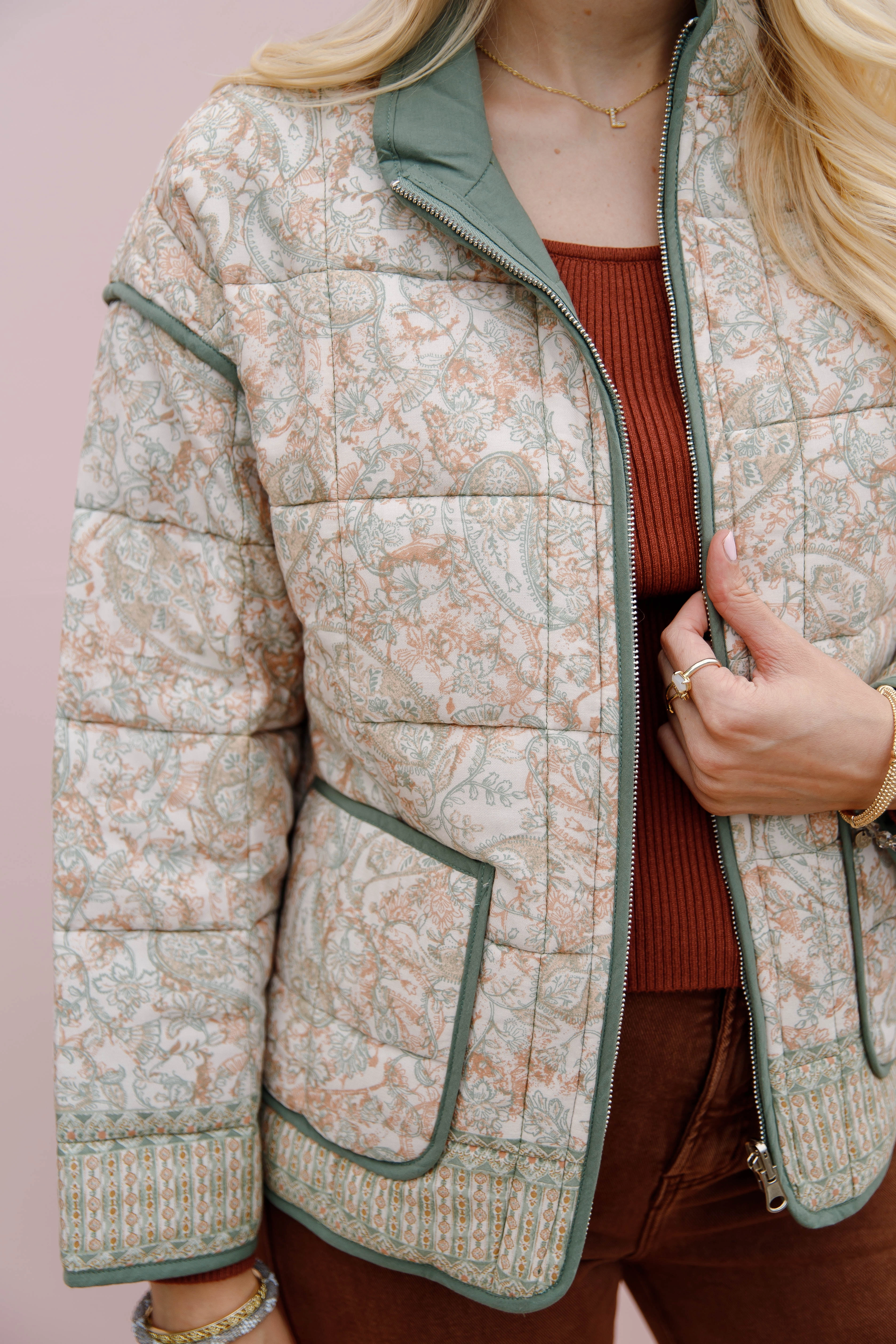 Gathering Up Reversible Jacket WrinkleFree Weaving