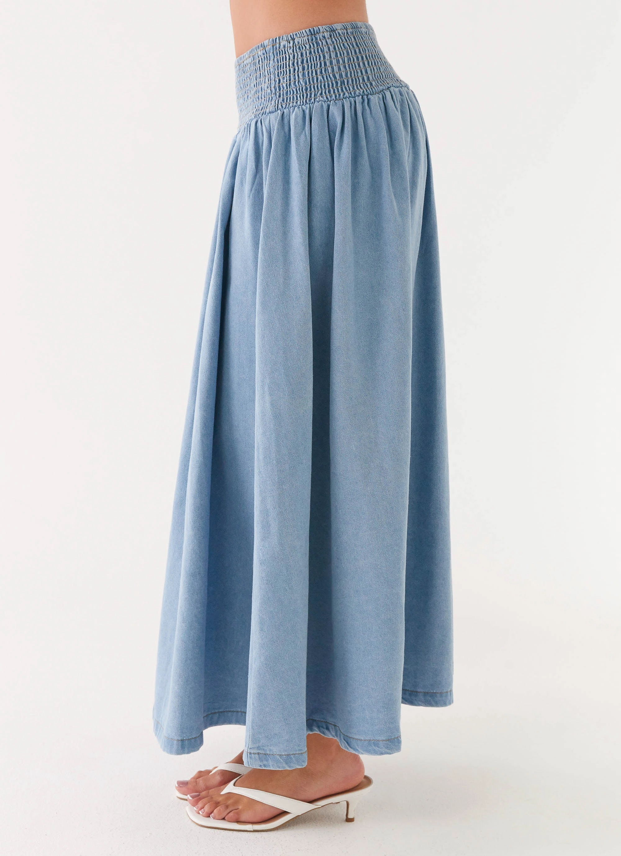 Heater Midi Skirt - Washed Blue High Mobility Stretch Movement