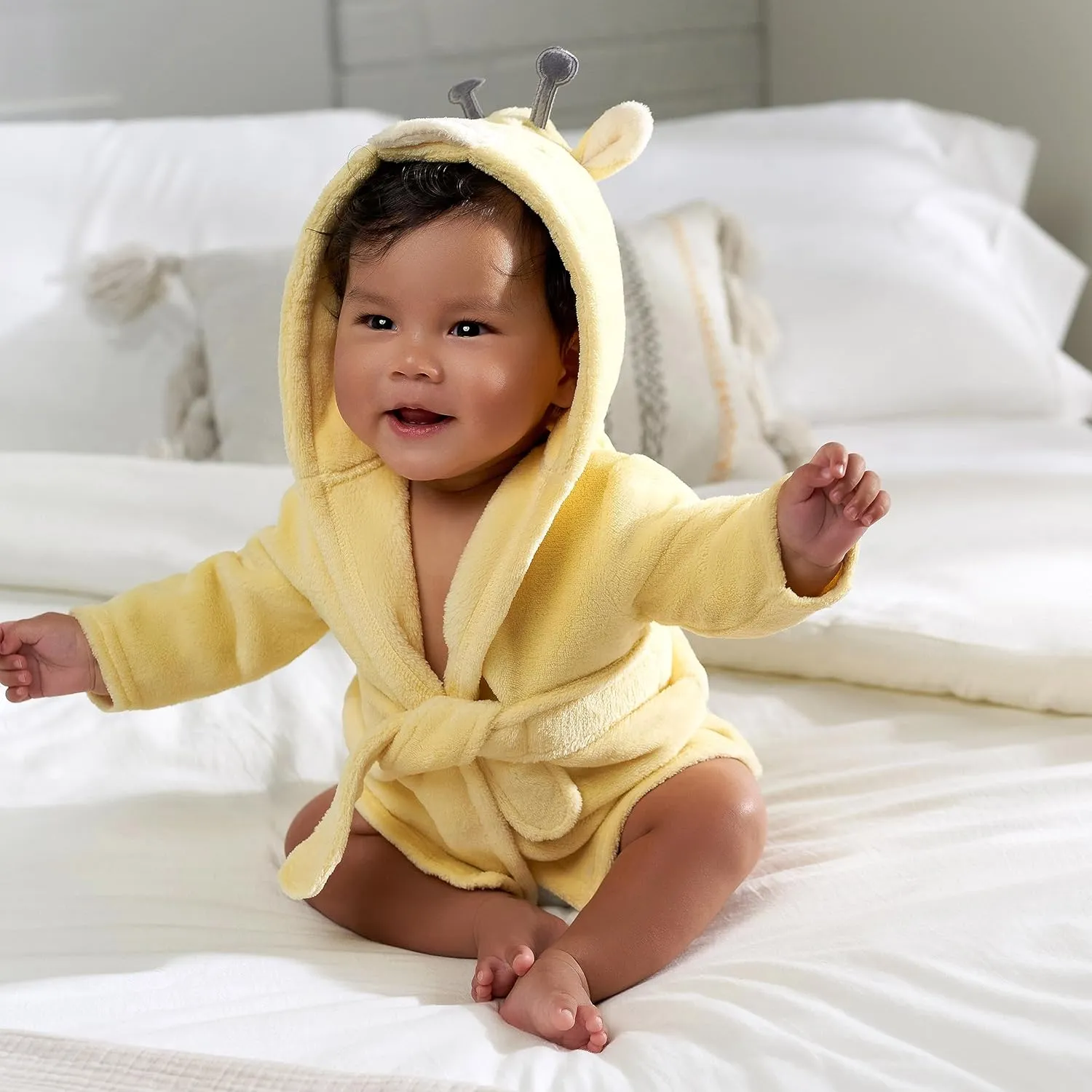 Gerber Unisex Baby Plushy Soft Hooded Animal Character Bathrobe